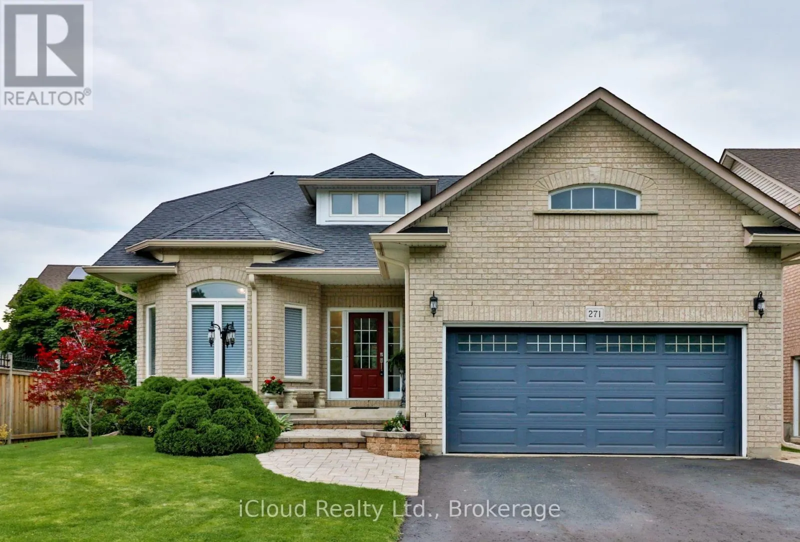 MAIN AND UPPER LEVEL - 271 RYERSON CRESCENT