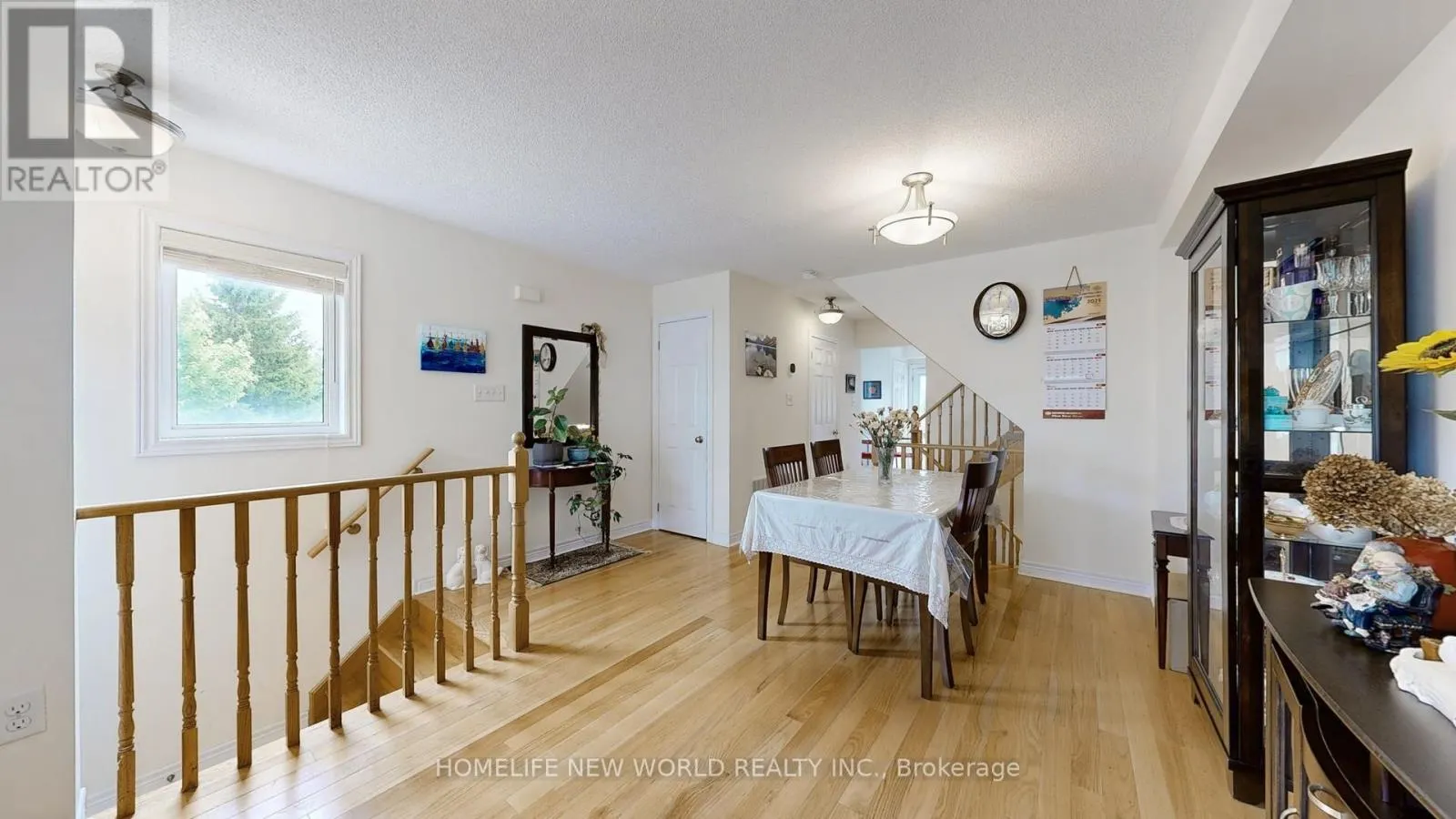 49 KAWNEER TERRACE