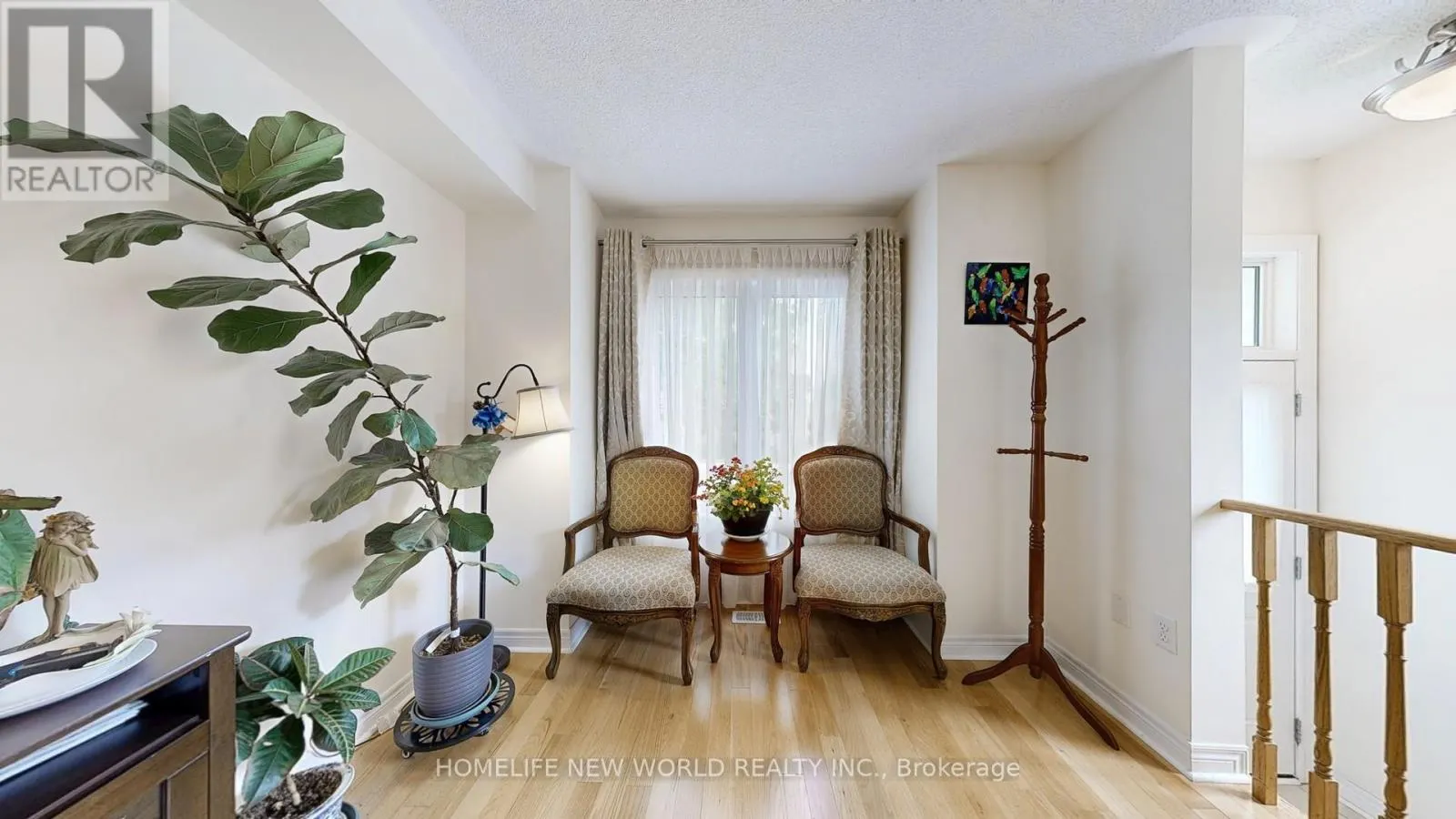 49 KAWNEER TERRACE