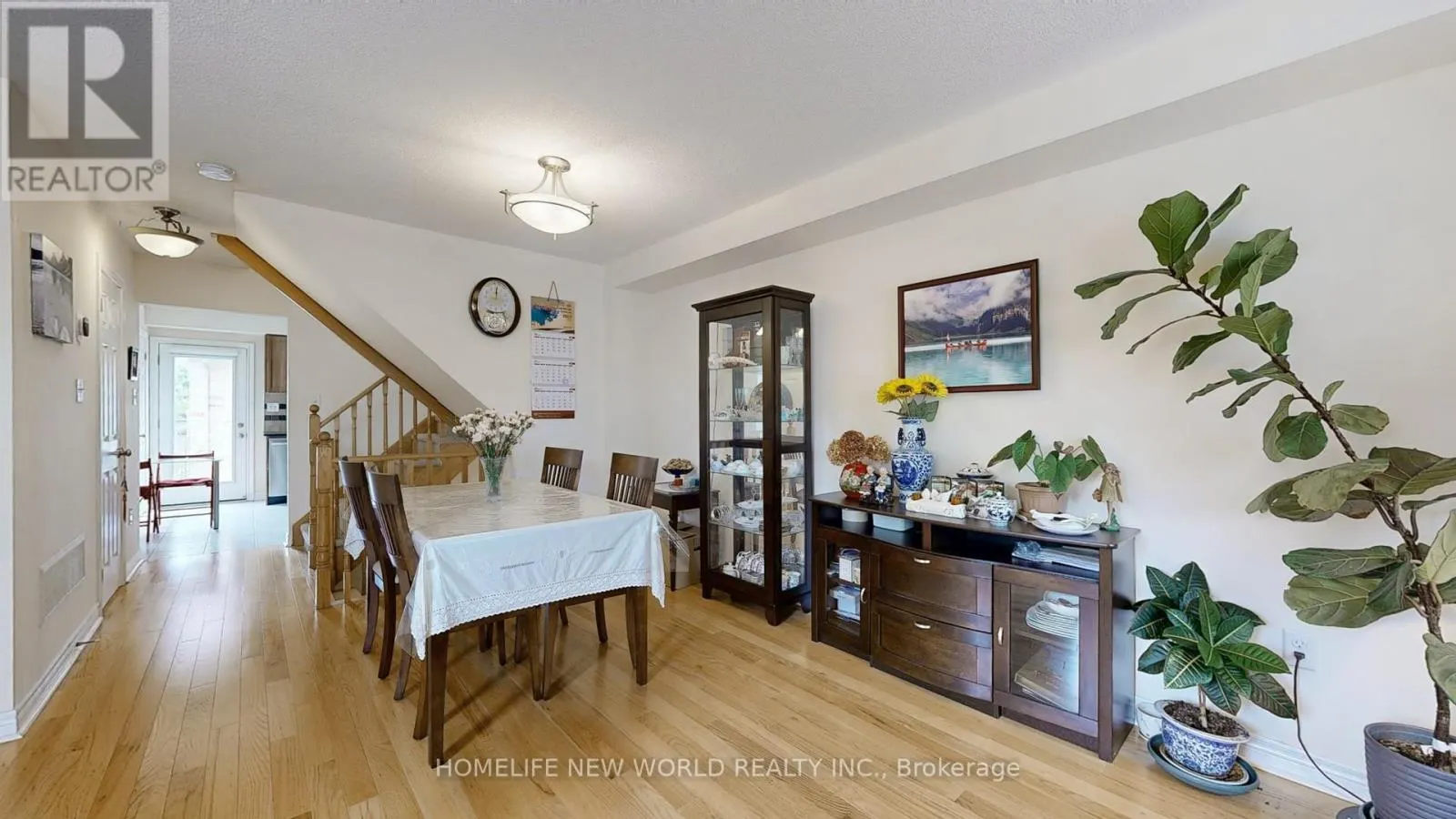 49 KAWNEER TERRACE