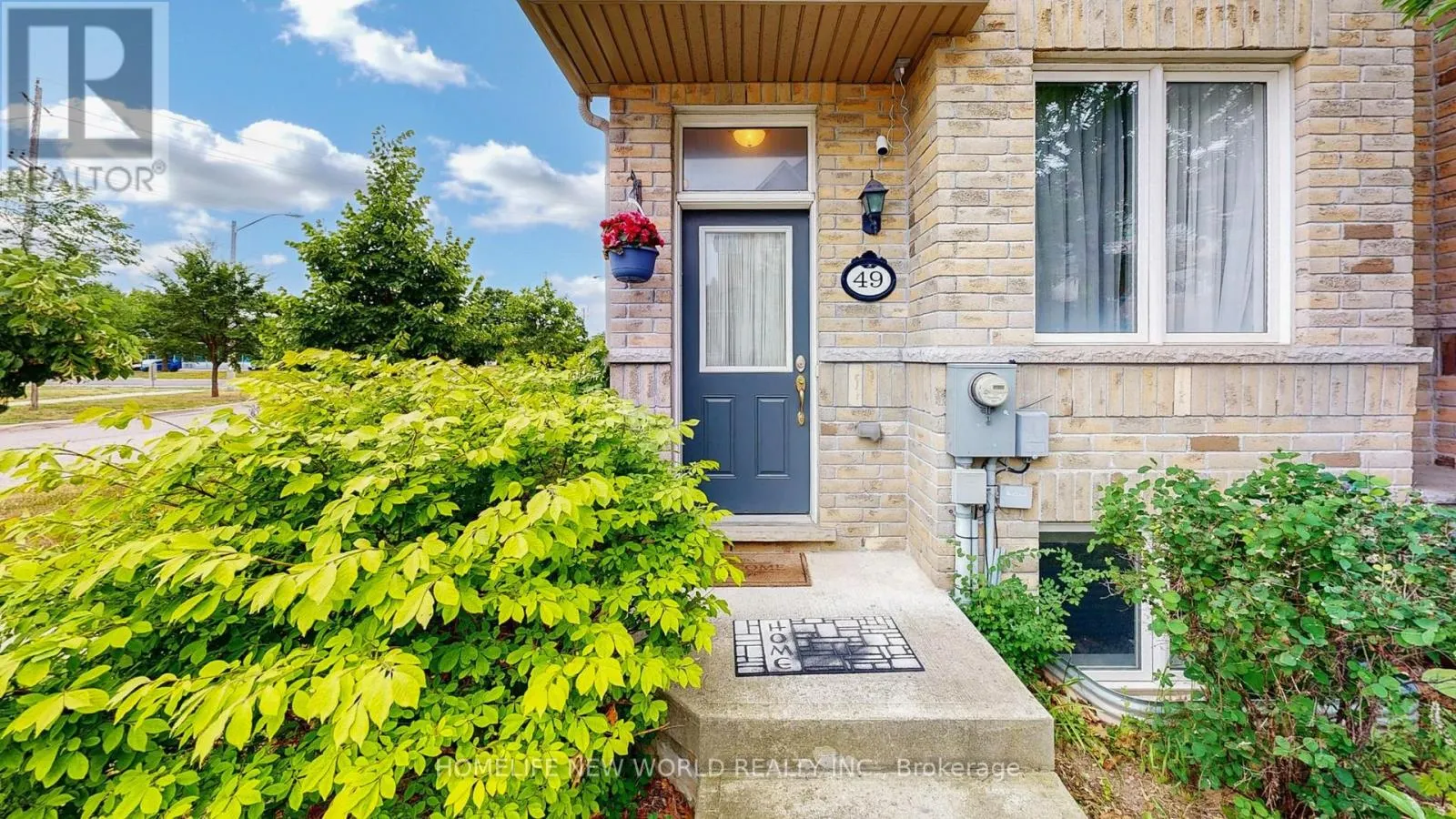 49 KAWNEER TERRACE