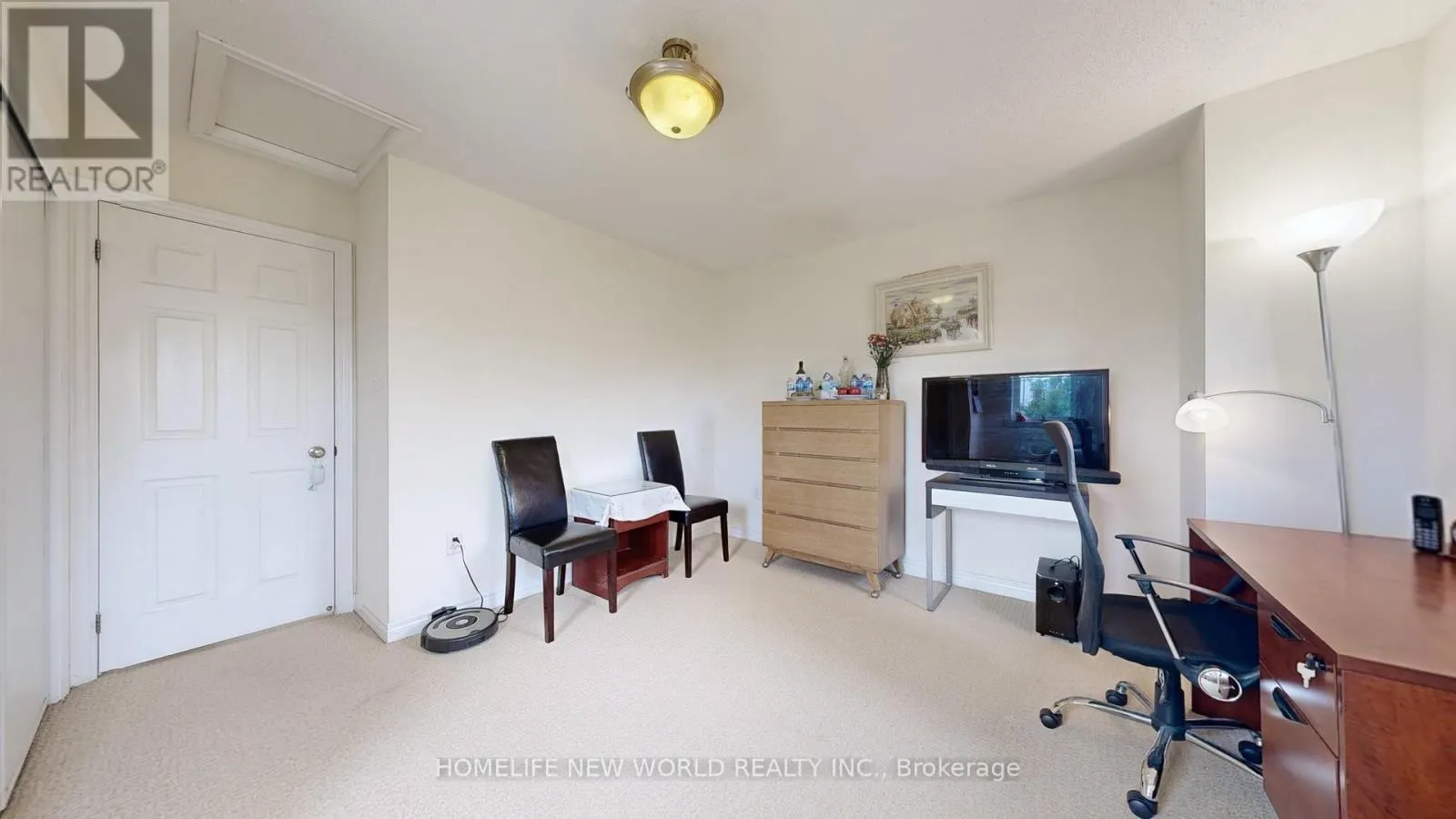 49 KAWNEER TERRACE