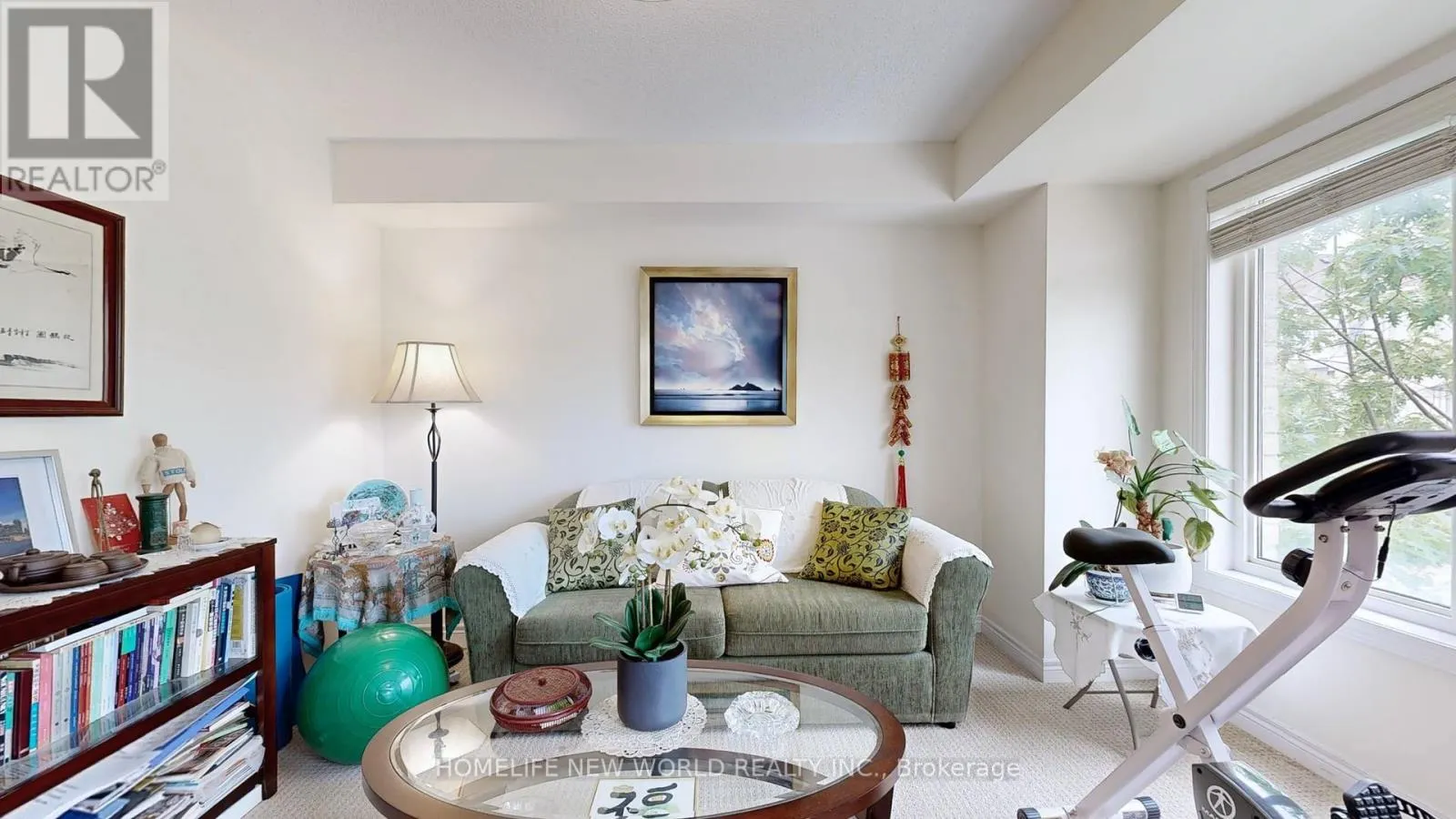 49 KAWNEER TERRACE