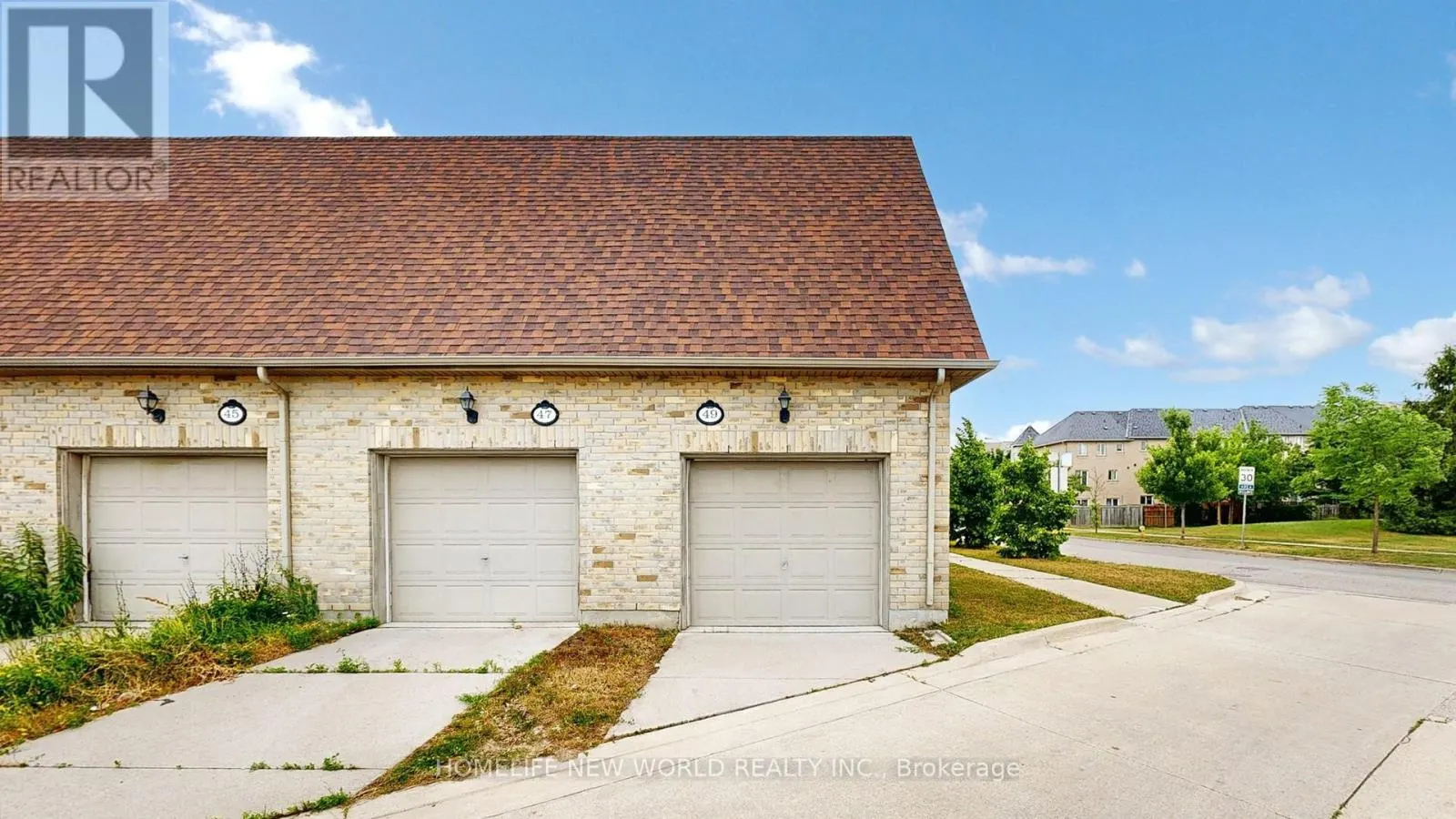 49 KAWNEER TERRACE