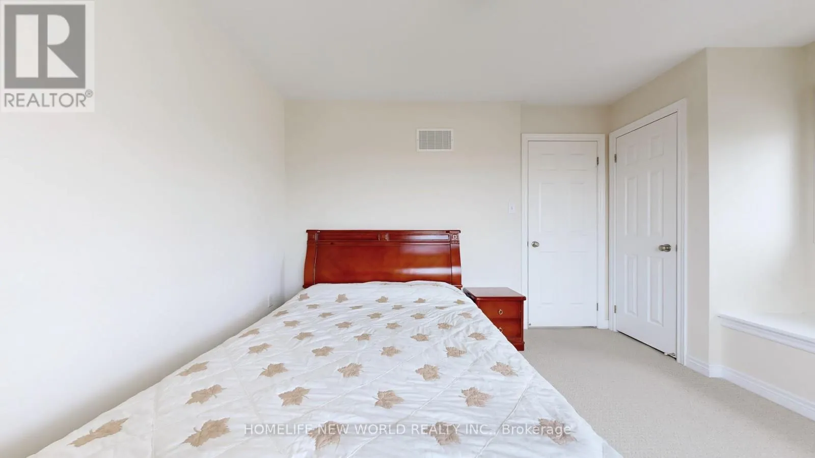 49 KAWNEER TERRACE