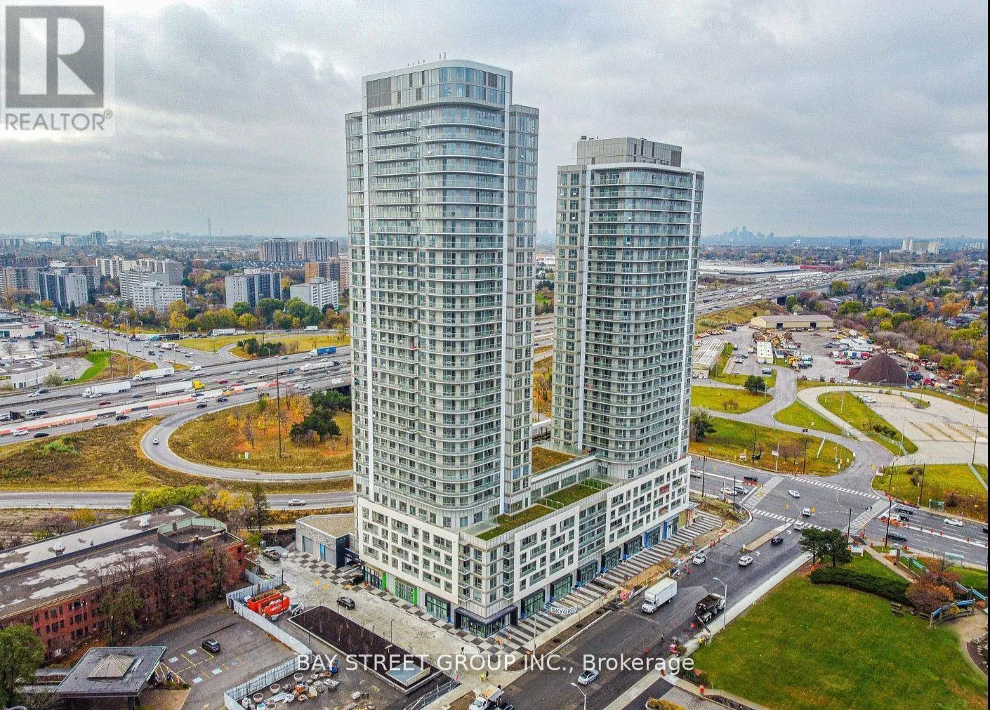 716 - 2033 KENNEDY ROAD