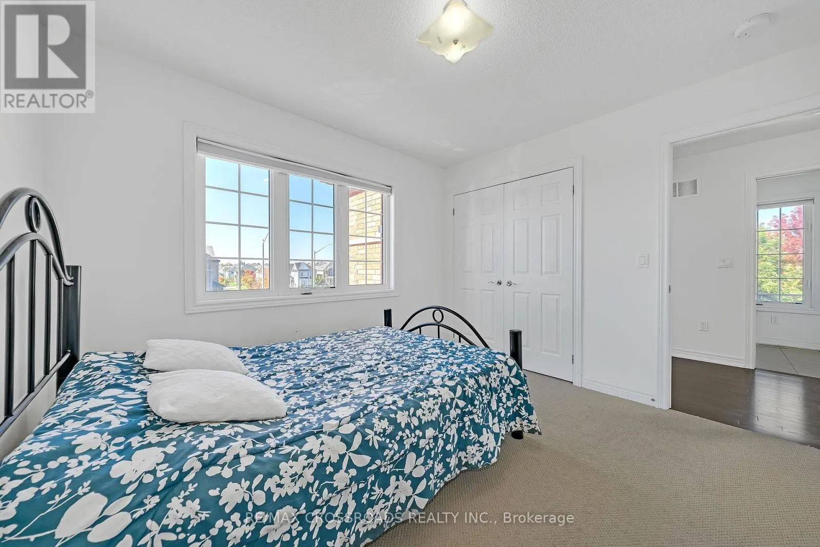 156 MCDONALD CRESCENT
