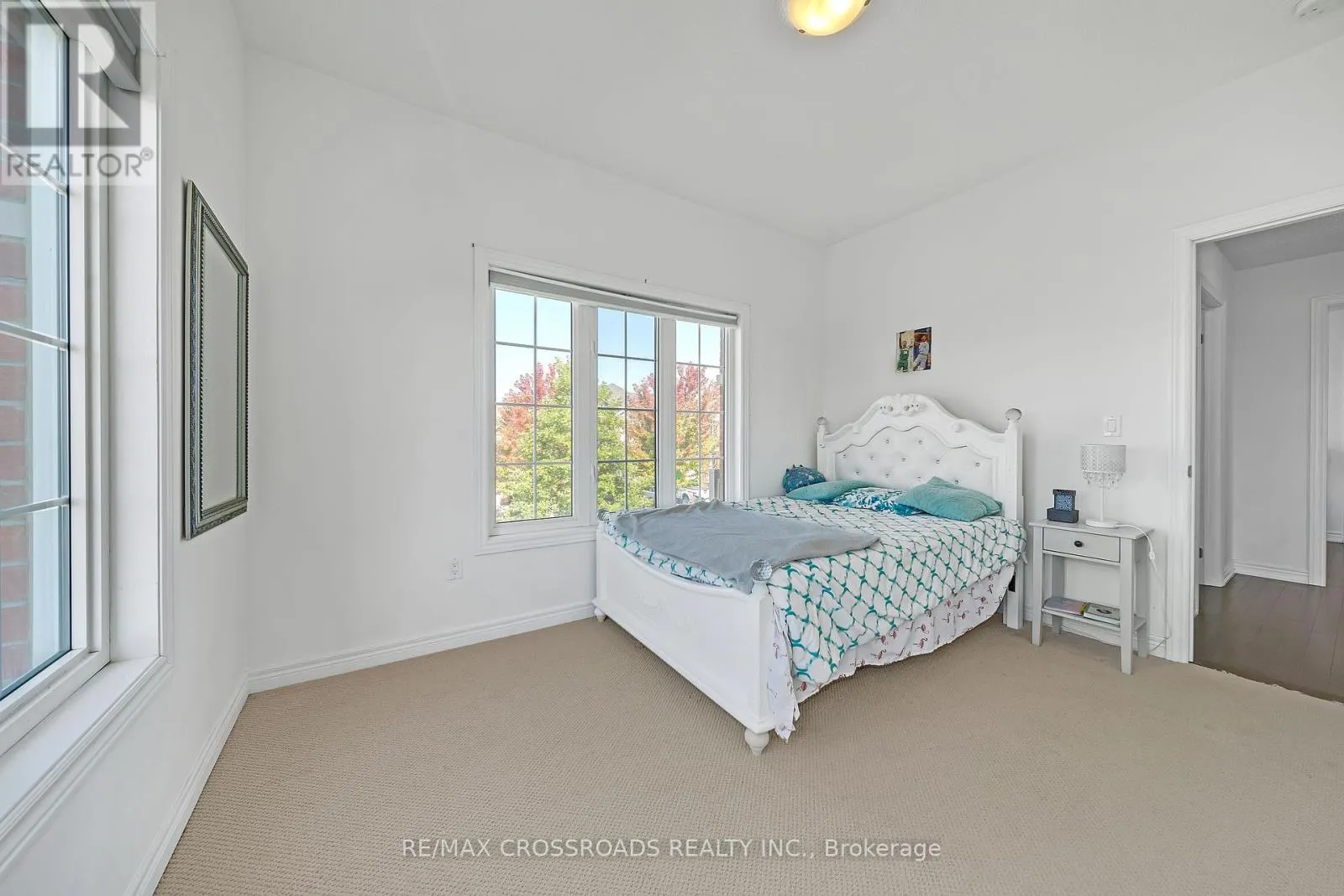 156 MCDONALD CRESCENT