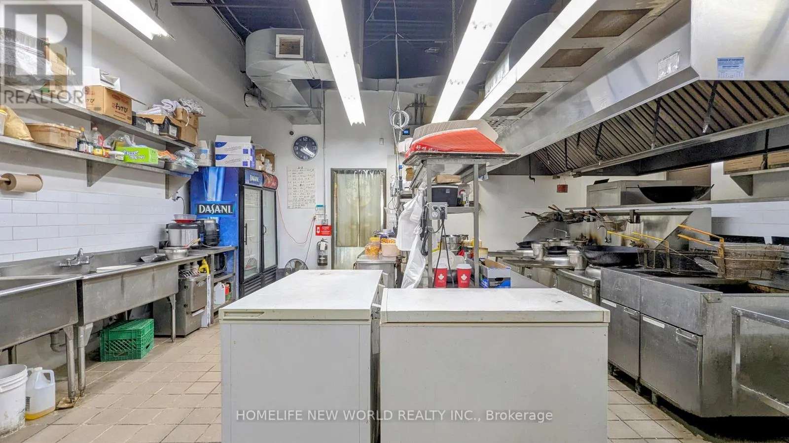 1016AB - 91 RYLANDER BOULEVARD