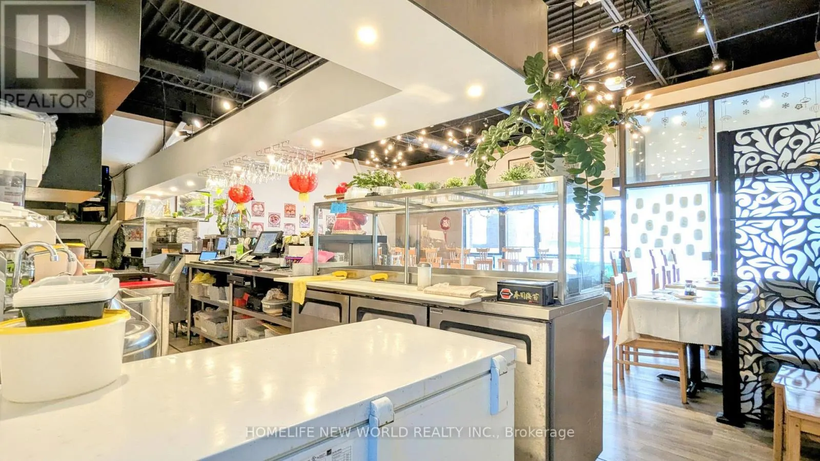 1016AB - 91 RYLANDER BOULEVARD