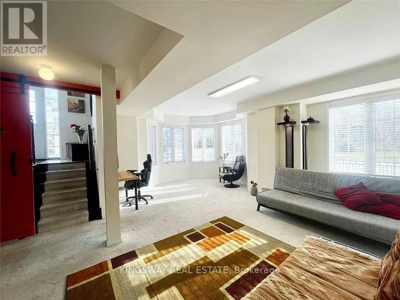 19 EDISON WAY