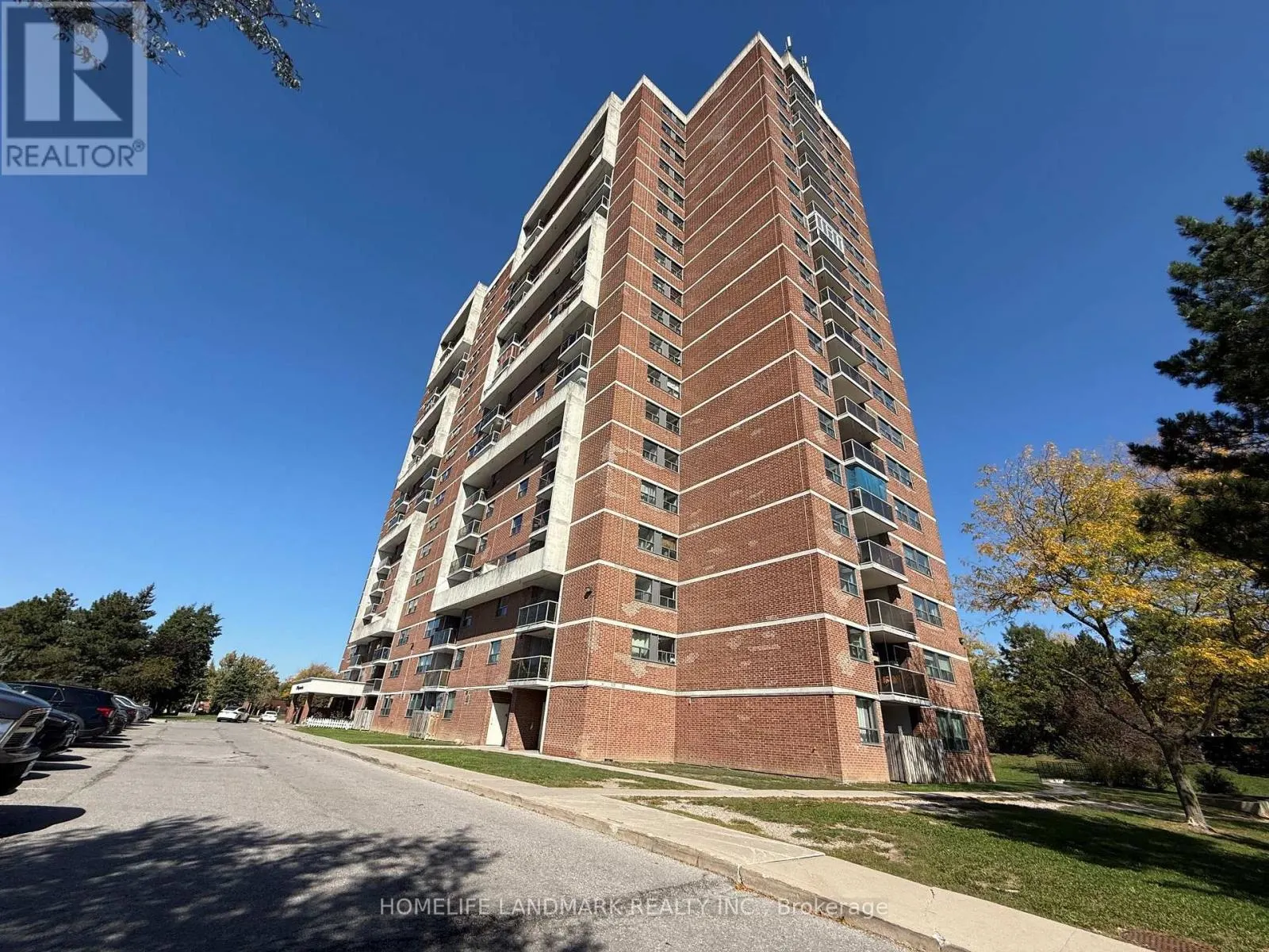 1701 - 100 WINGARDEN COURT