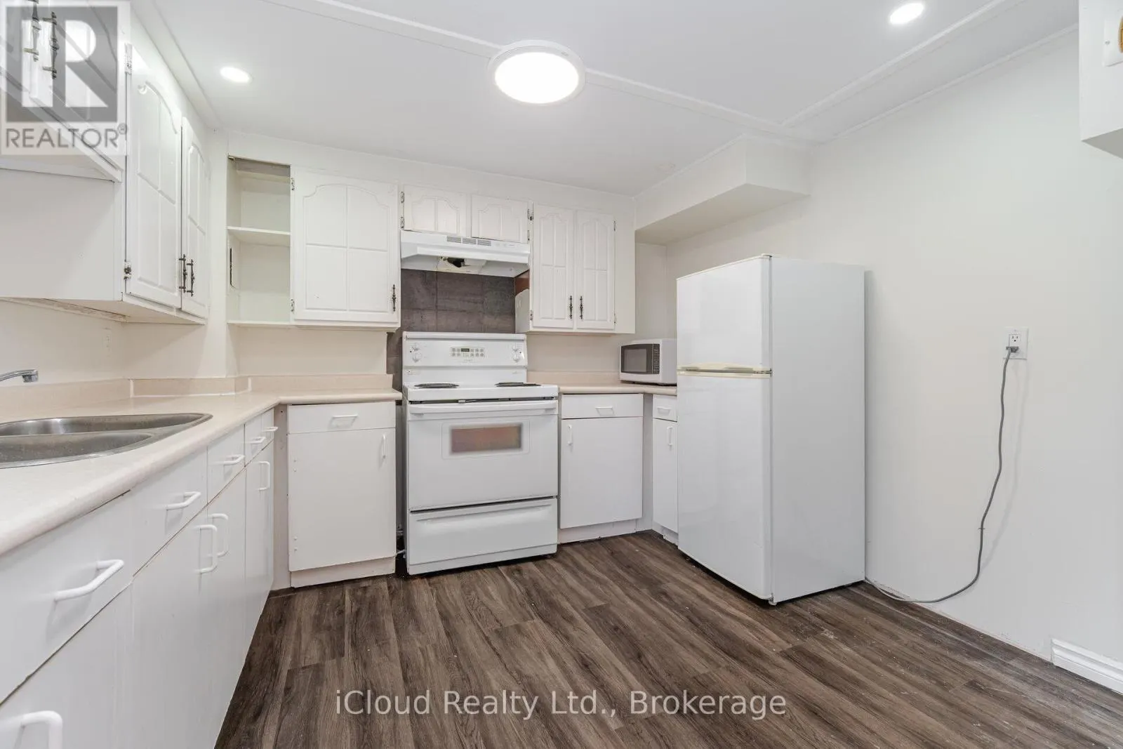 BASEMENT - 2015 SHAY DRIVE