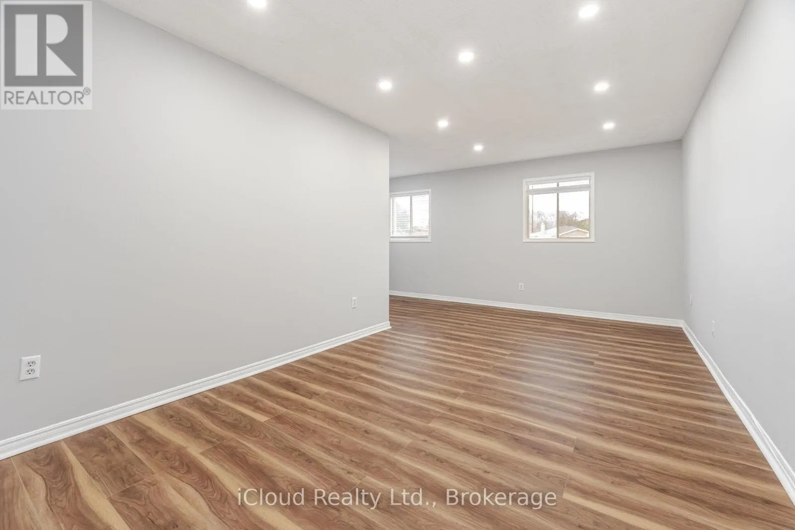 UPPER LVL - 2015 SHAY DRIVE