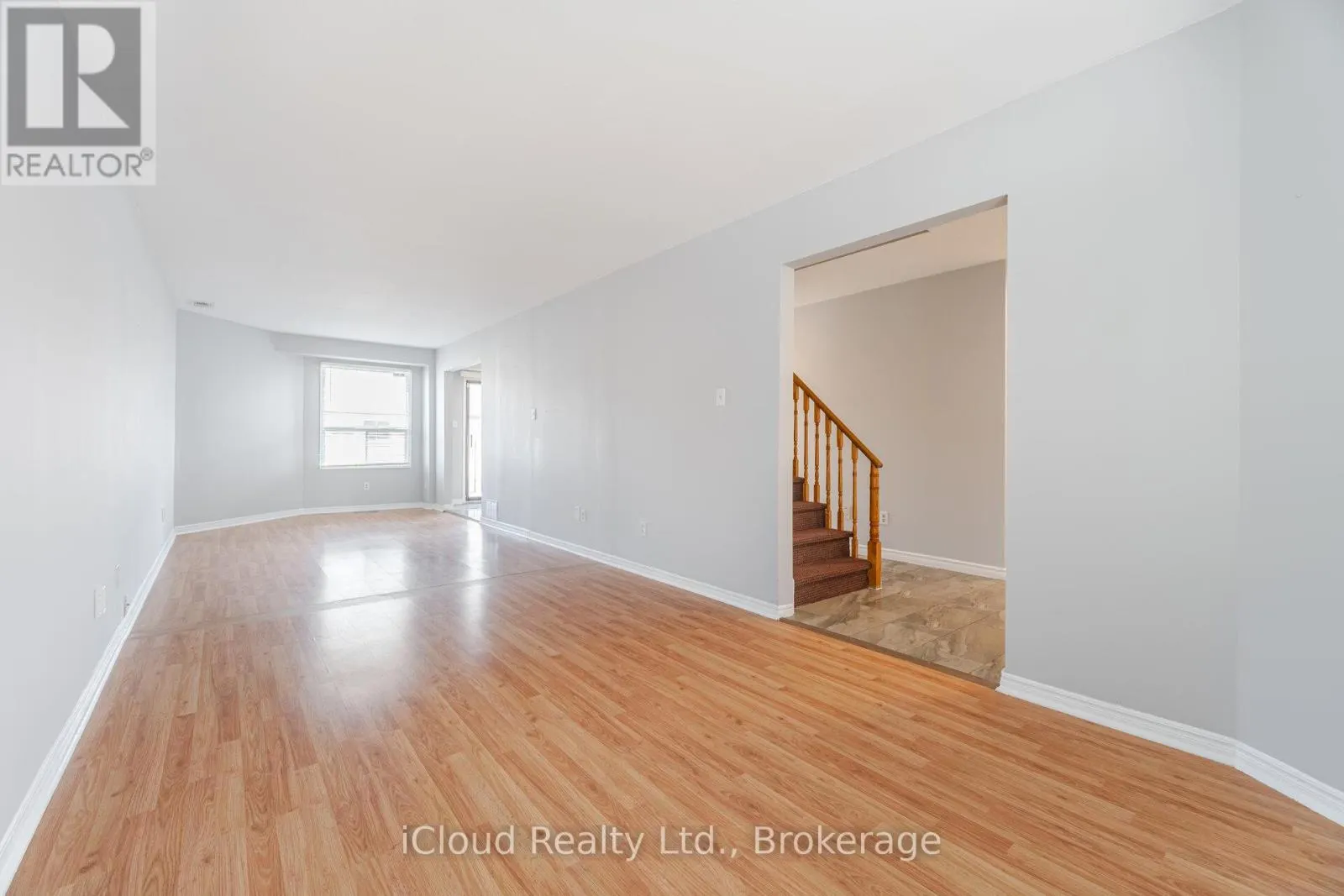 UPPER LVL - 2015 SHAY DRIVE