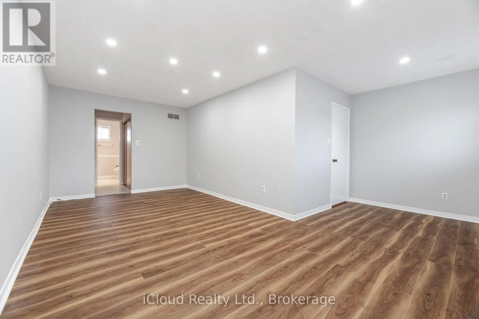 UPPER LVL - 2015 SHAY DRIVE