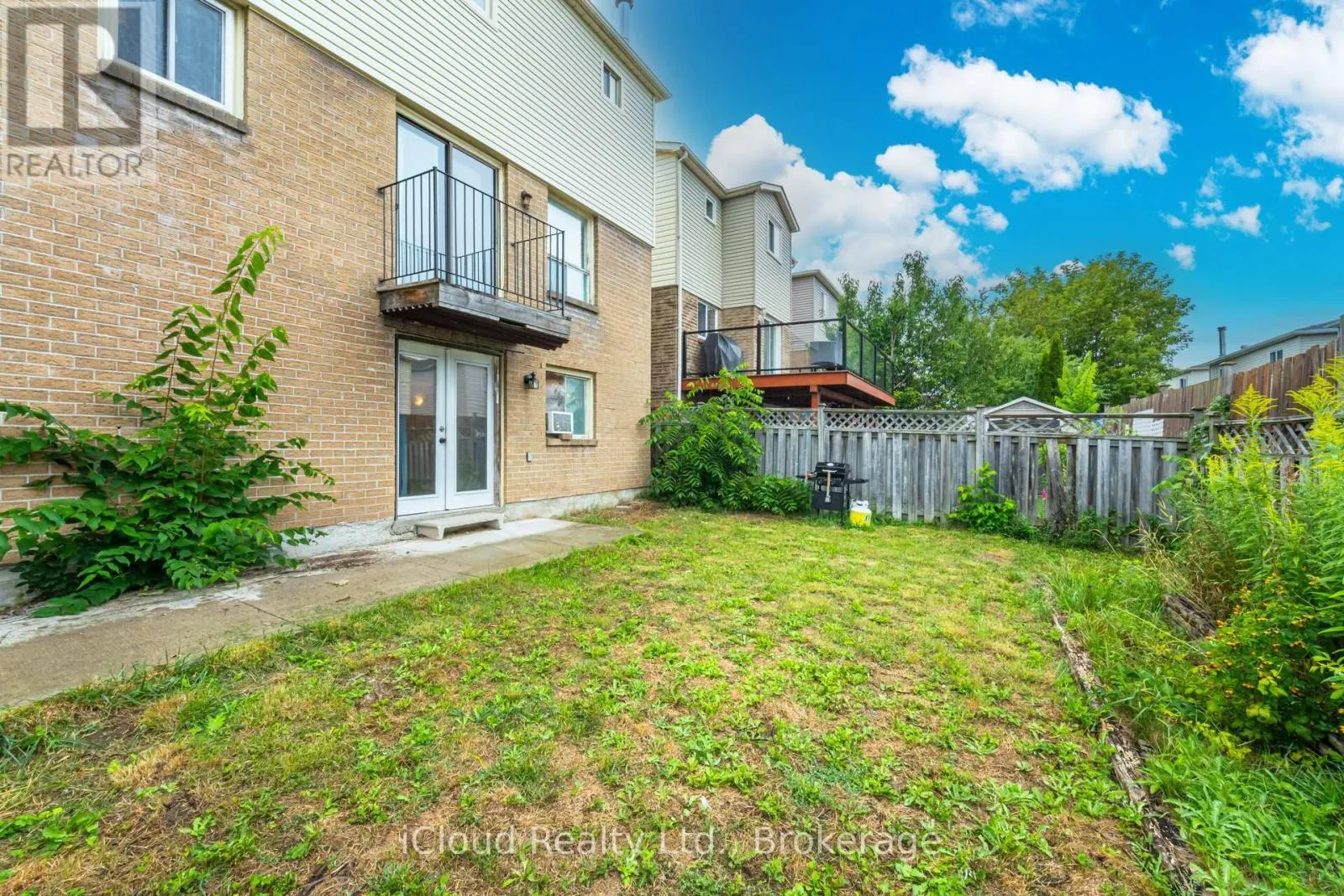 UPPER LVL - 2015 SHAY DRIVE