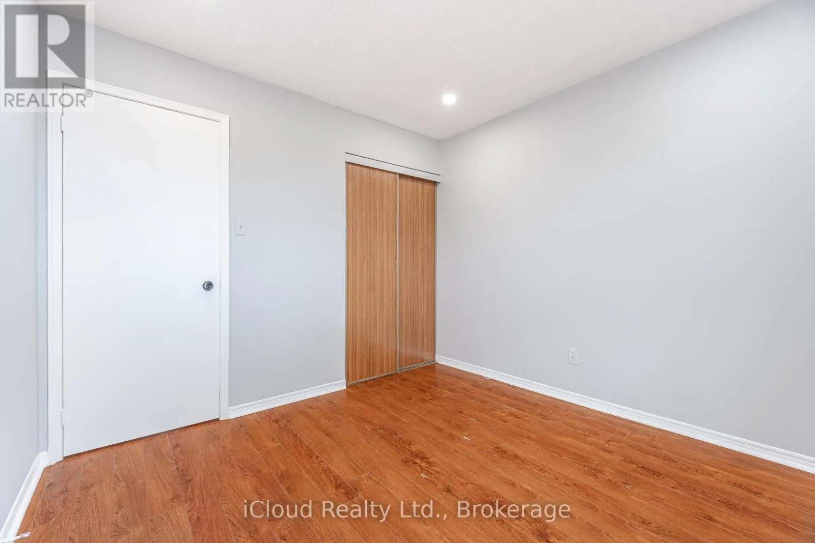UPPER LVL - 2015 SHAY DRIVE