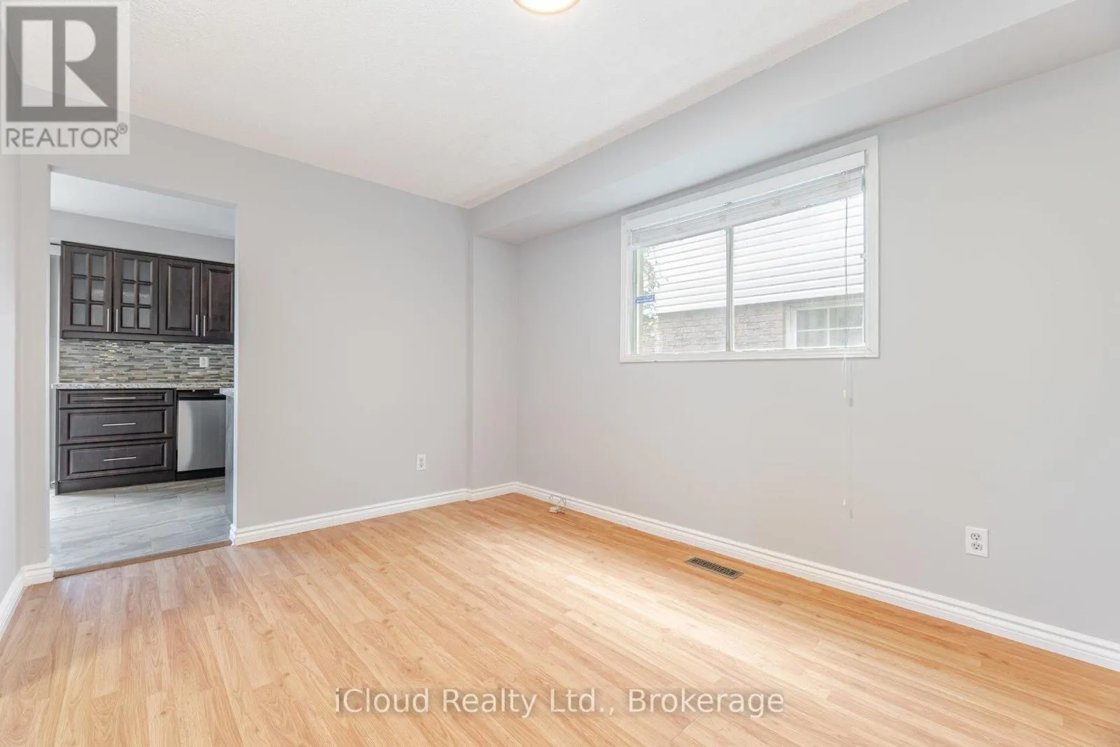 UPPER LVL - 2015 SHAY DRIVE