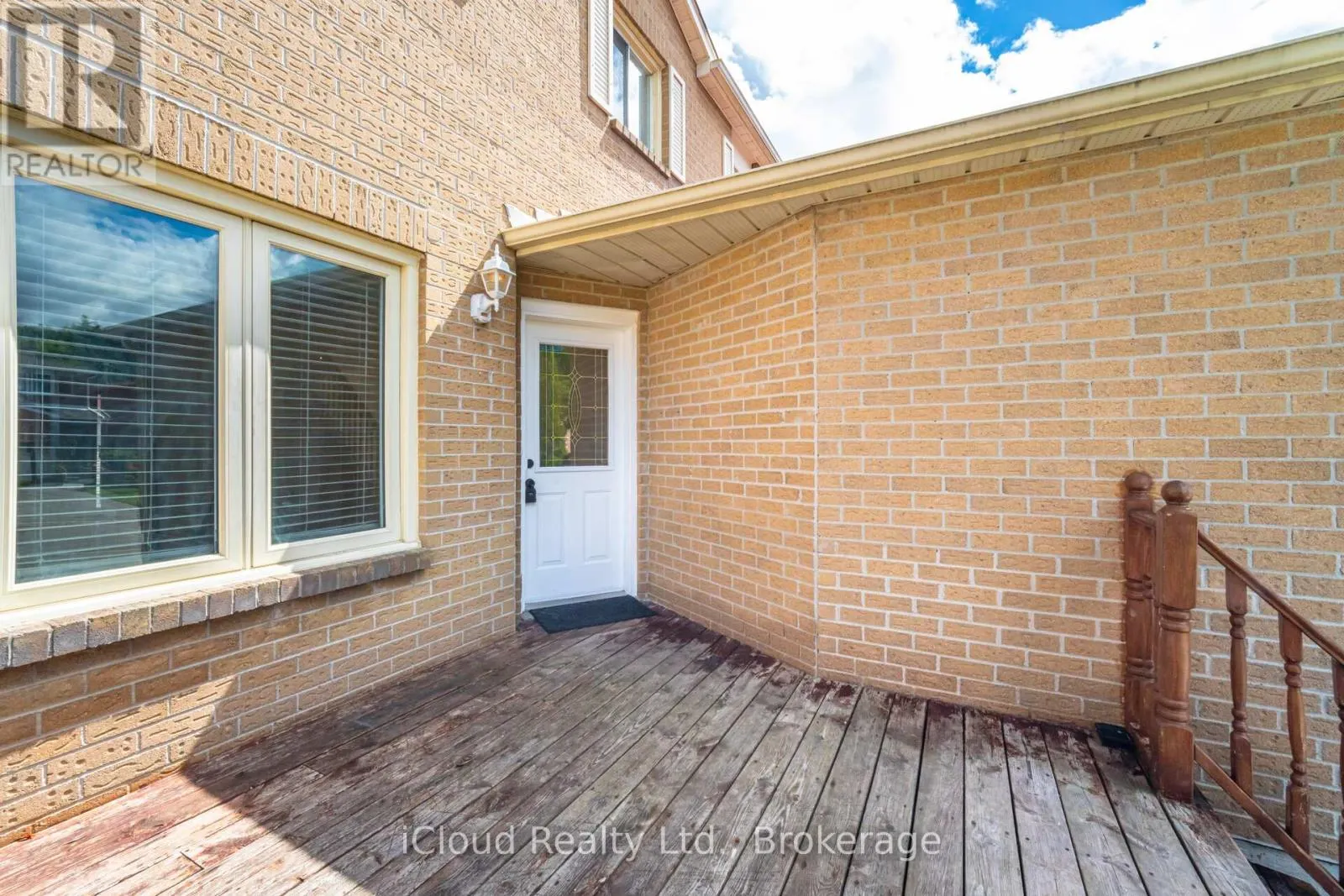 UPPER LVL - 2015 SHAY DRIVE