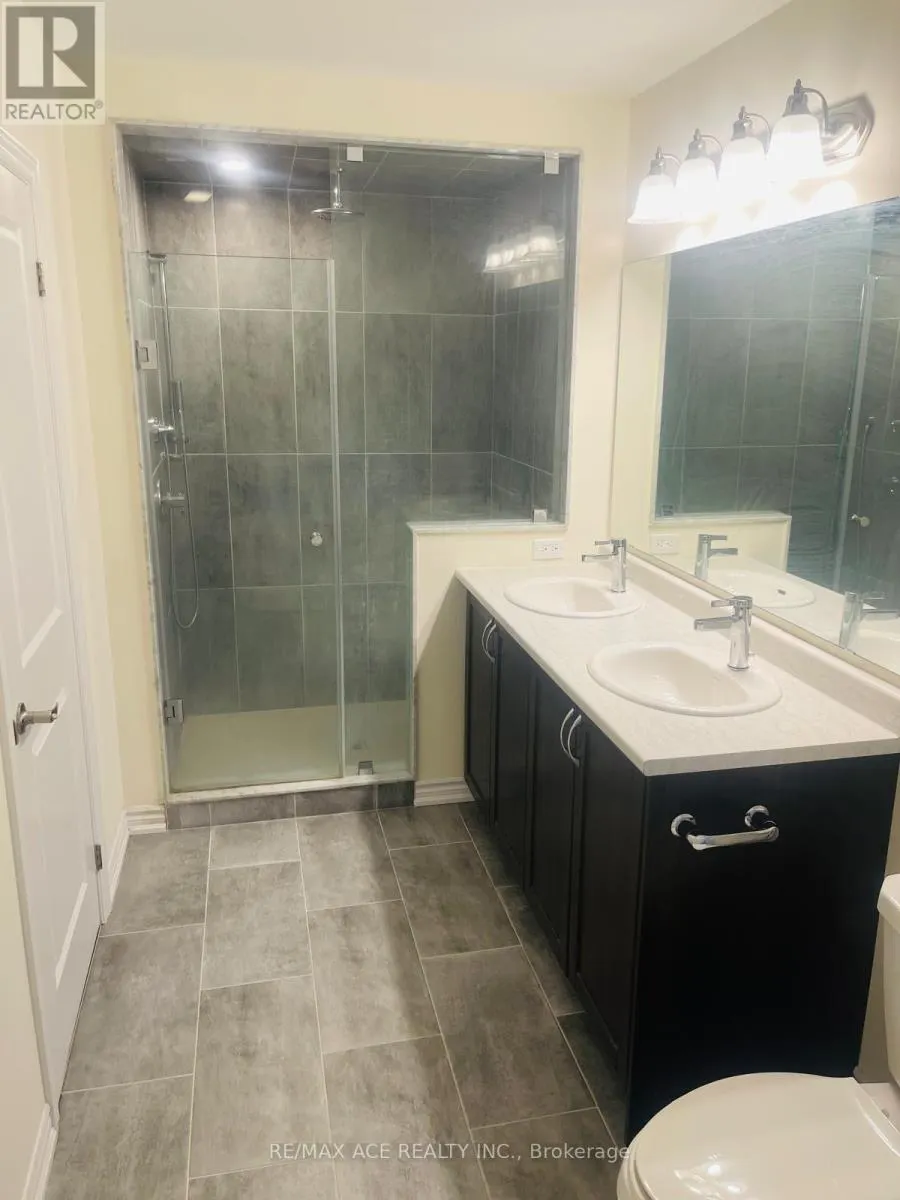39 LAKE TRAIL WAY