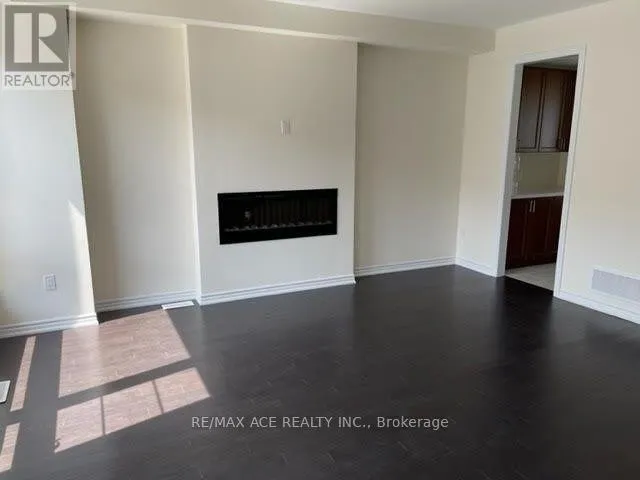 39 LAKE TRAIL WAY
