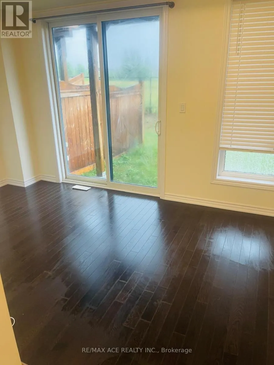 39 LAKE TRAIL WAY