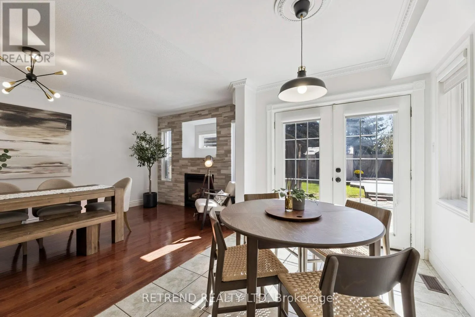 721 SWAN PLACE