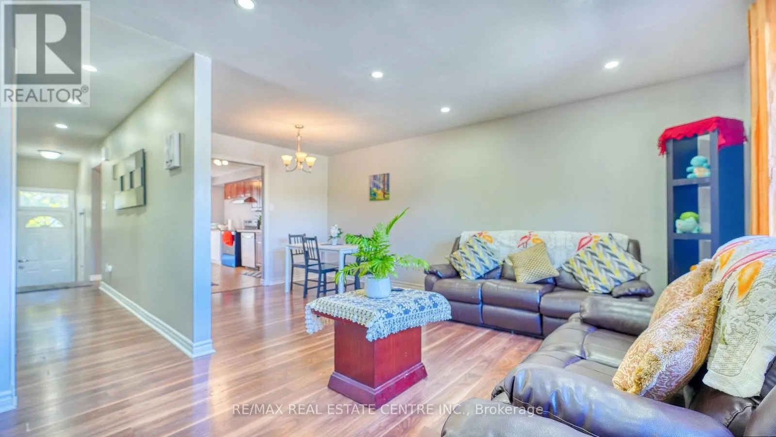 12 - 1945 DENMAR ROAD