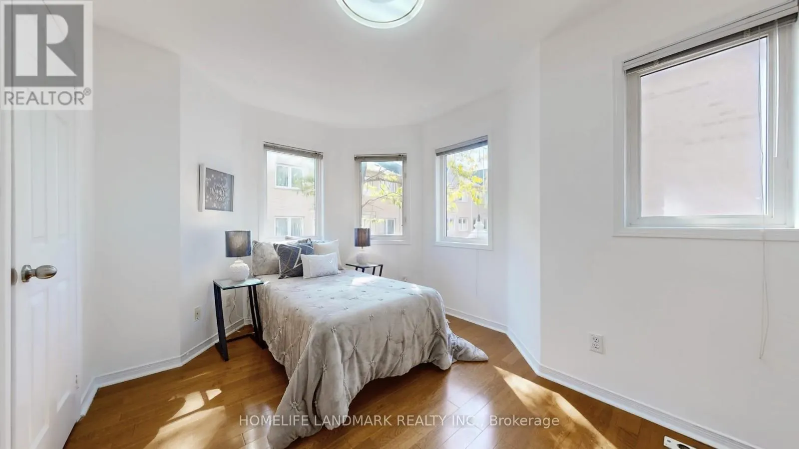 706 - 28 ROSEBANK DRIVE