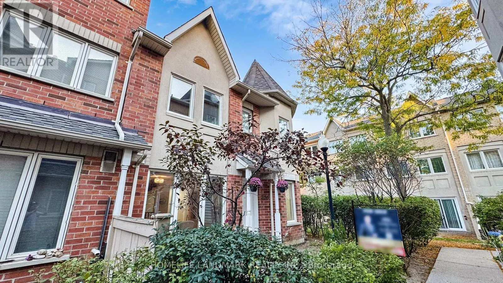 706 - 28 ROSEBANK DRIVE