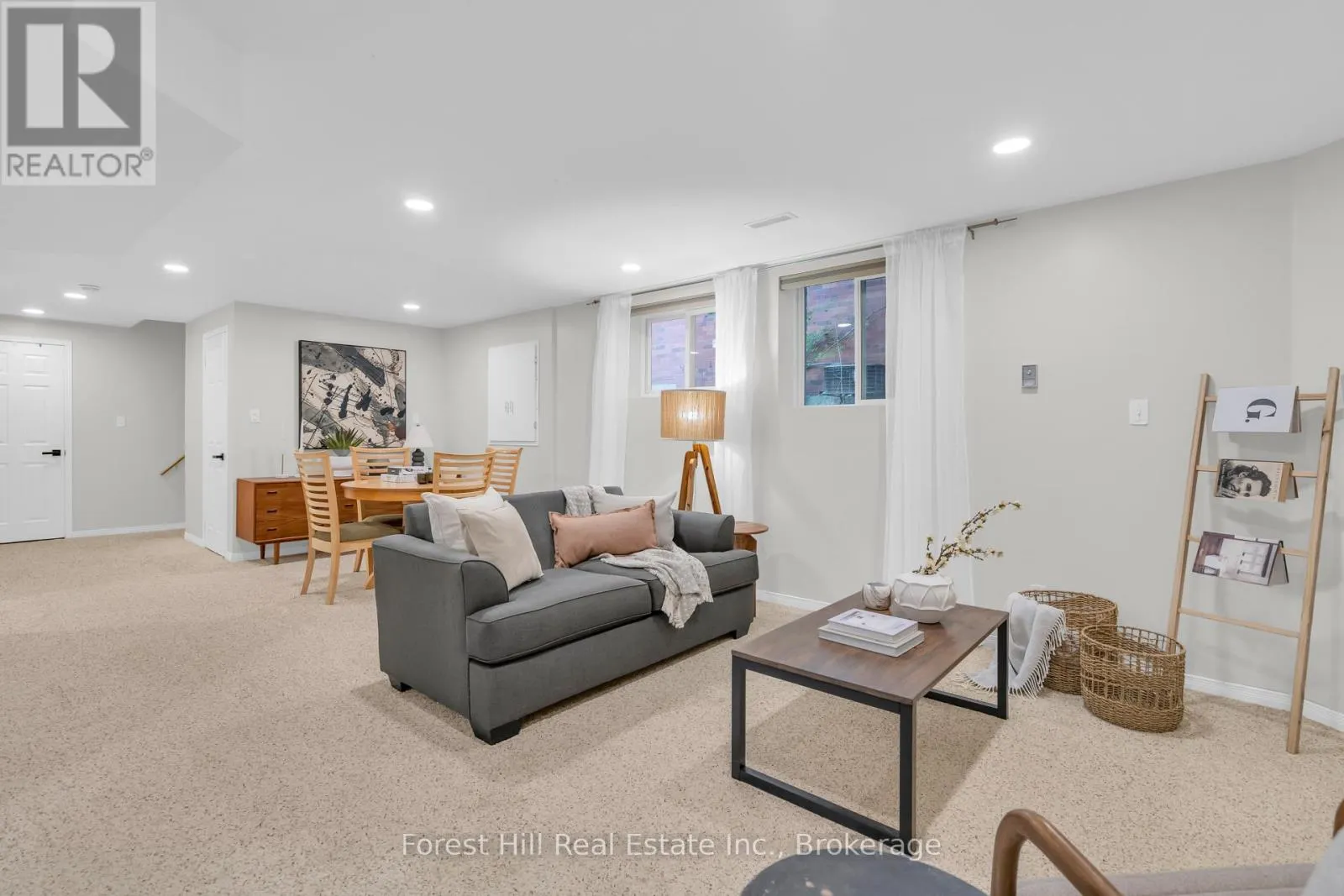 17 GILCHRIST COURT
