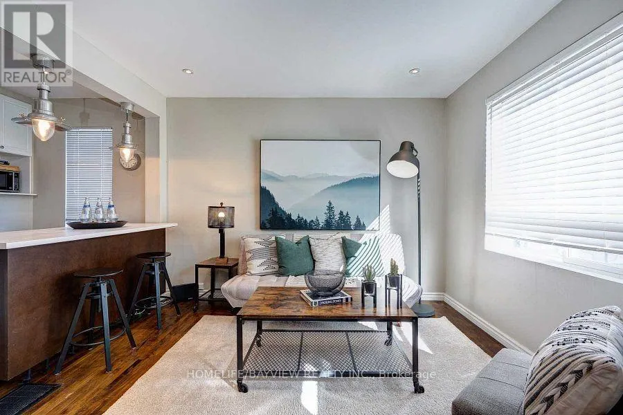 MAIN - 66 SQUIRES AVENUE