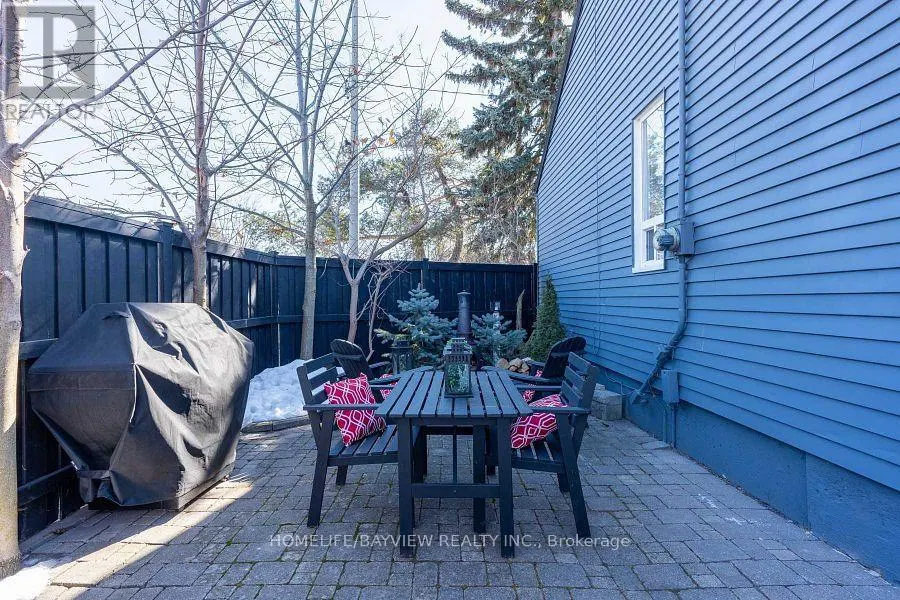 MAIN - 66 SQUIRES AVENUE