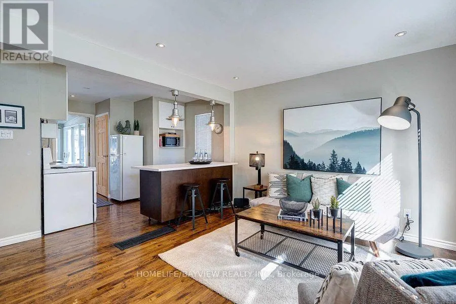 MAIN - 66 SQUIRES AVENUE