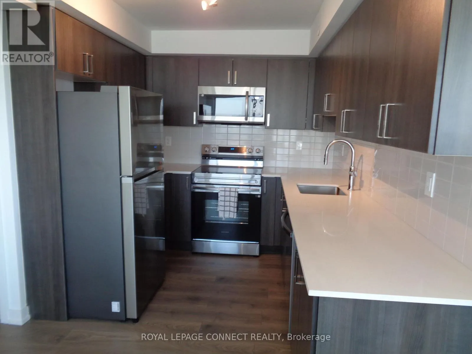 1802 - 1435 CELEBRATION DRIVE