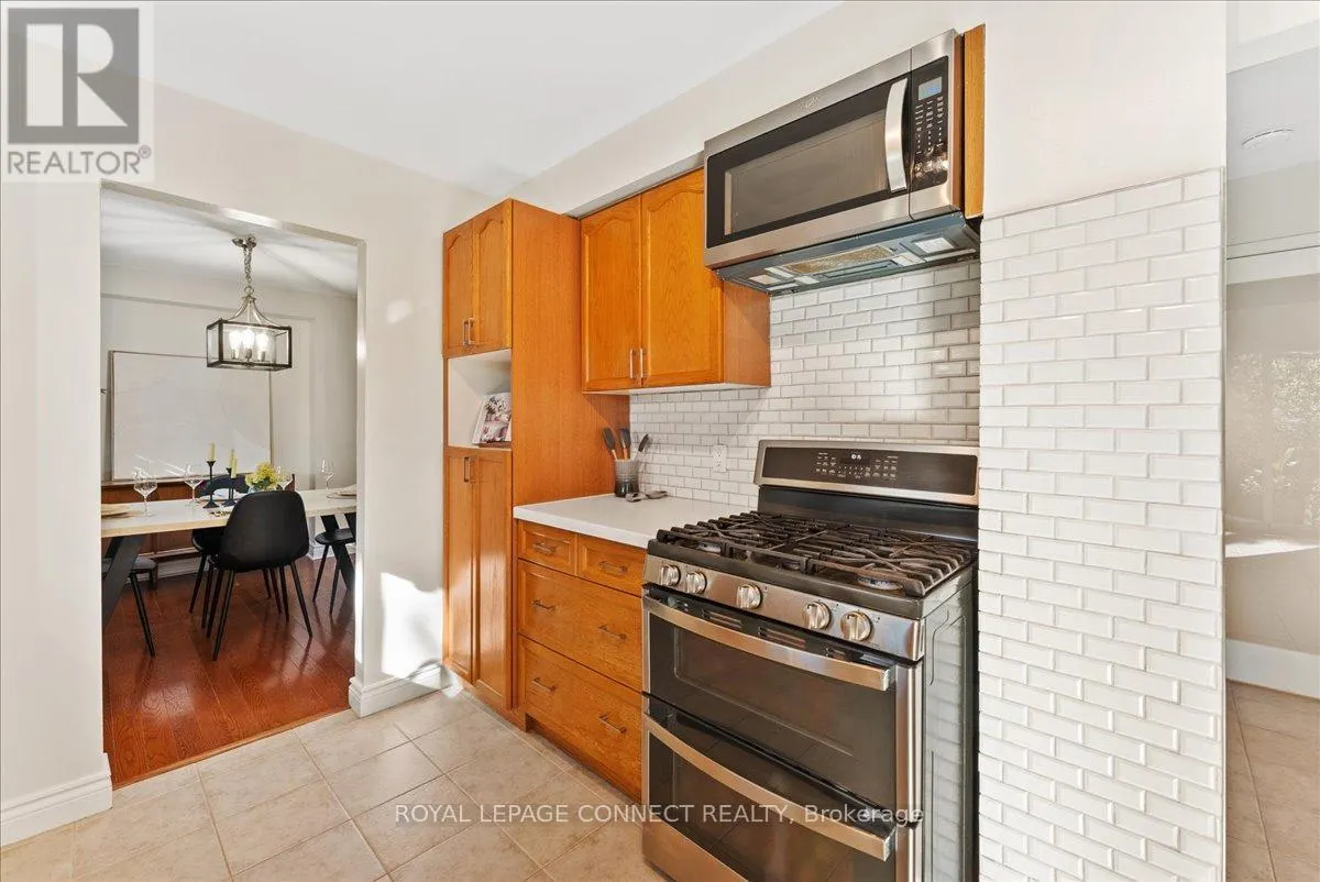 1800 SHADYBROOK DRIVE