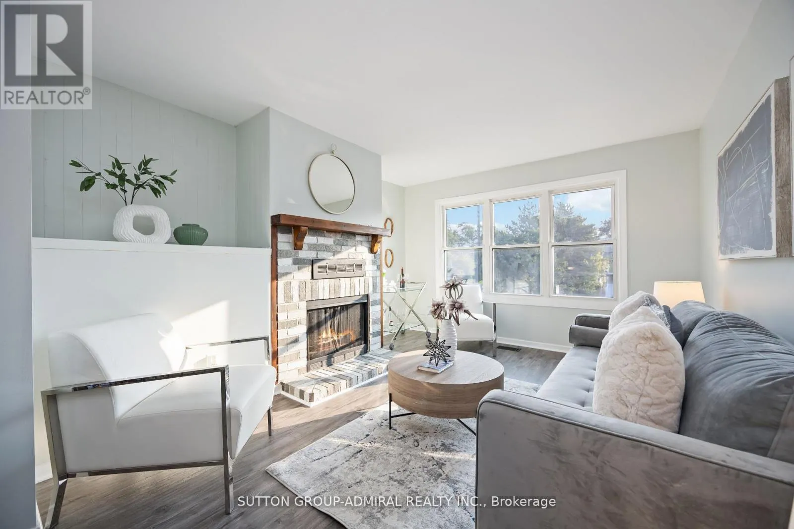 12 TILBURN PLACE