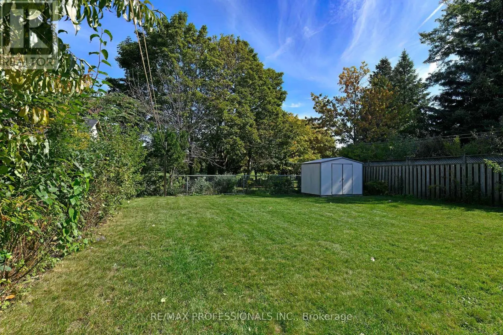 39 MONTVALE DRIVE