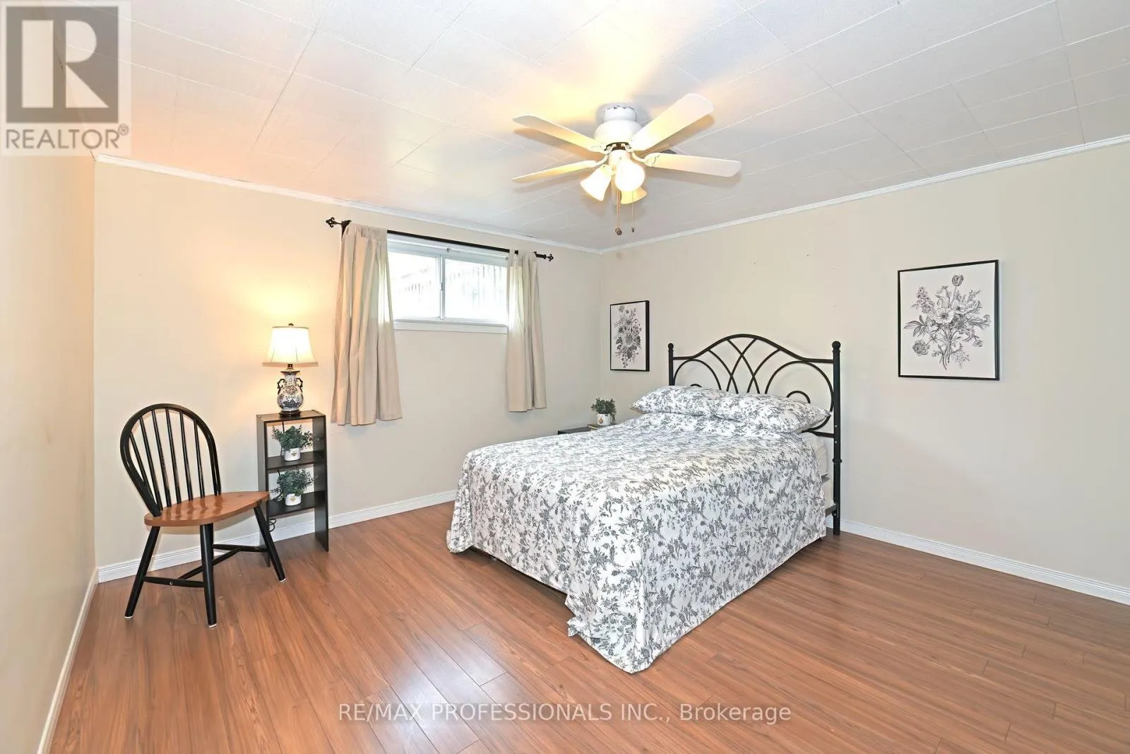 39 MONTVALE DRIVE
