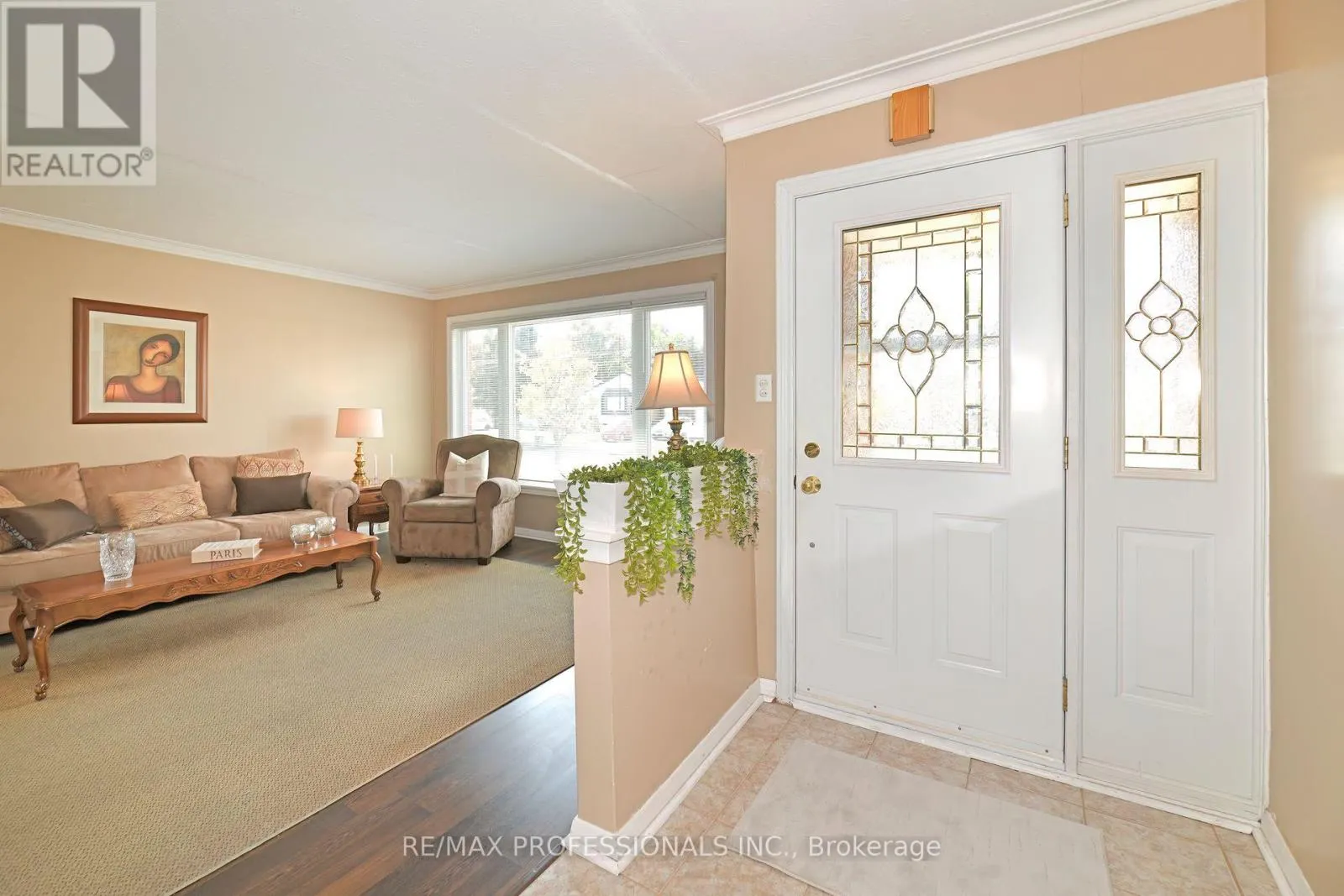 39 MONTVALE DRIVE