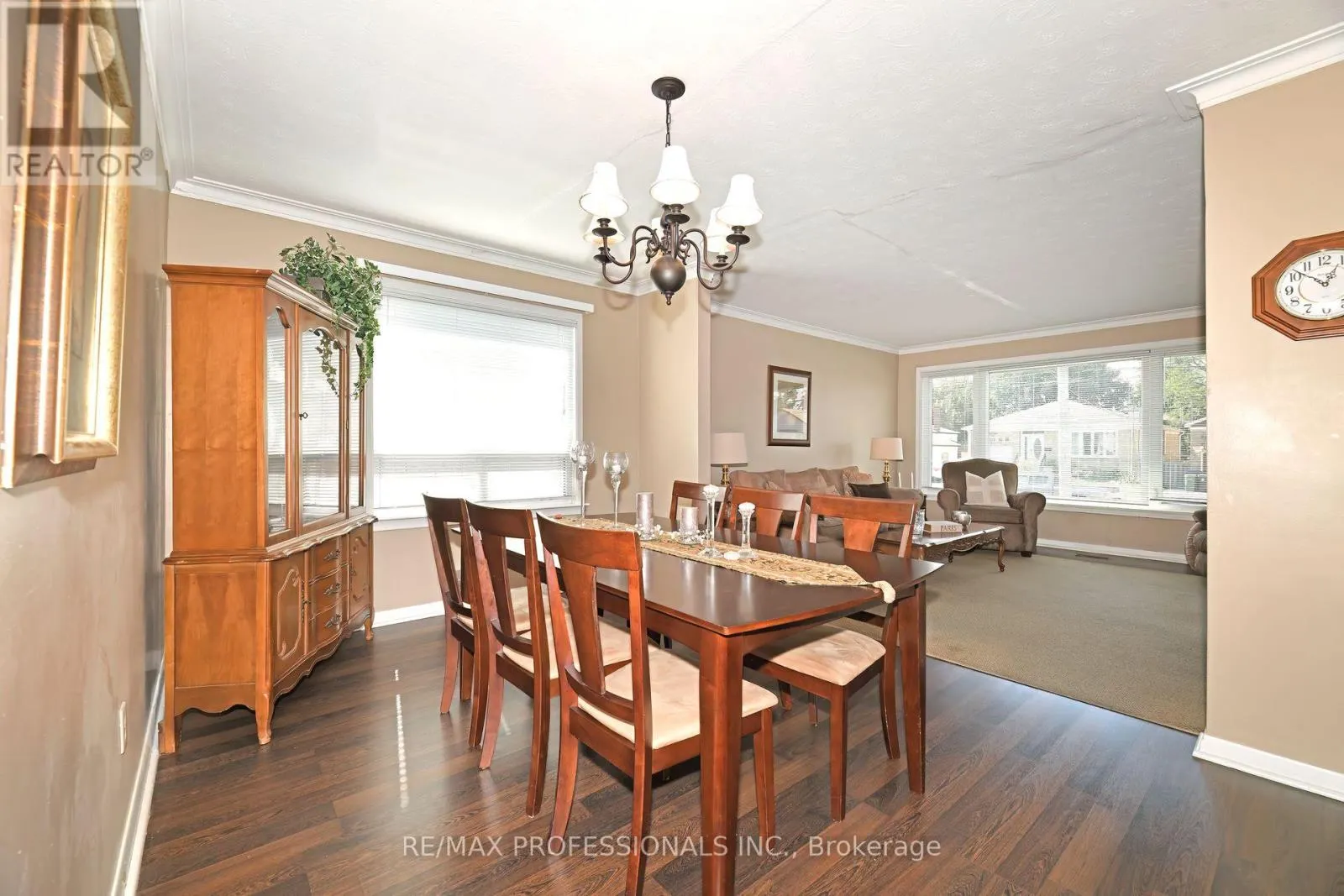 39 MONTVALE DRIVE