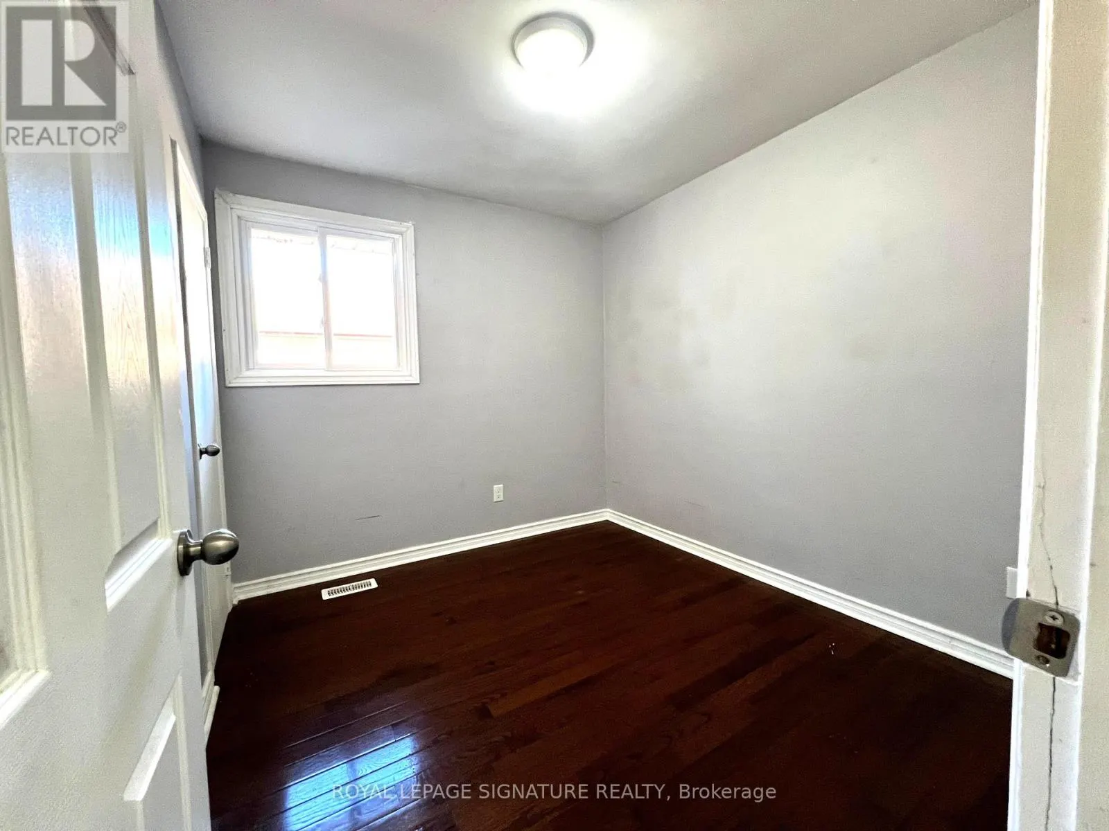 MAIN - 552 MONTEITH AVENUE