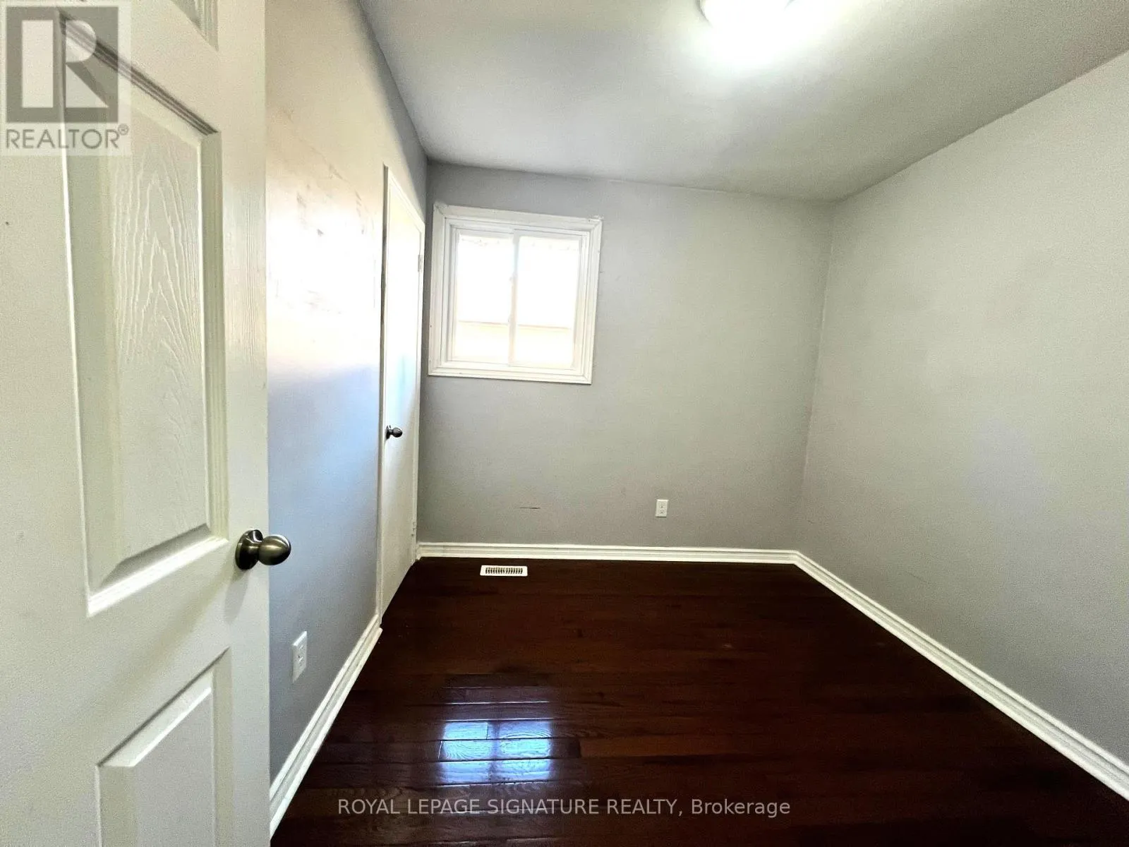 MAIN - 552 MONTEITH AVENUE