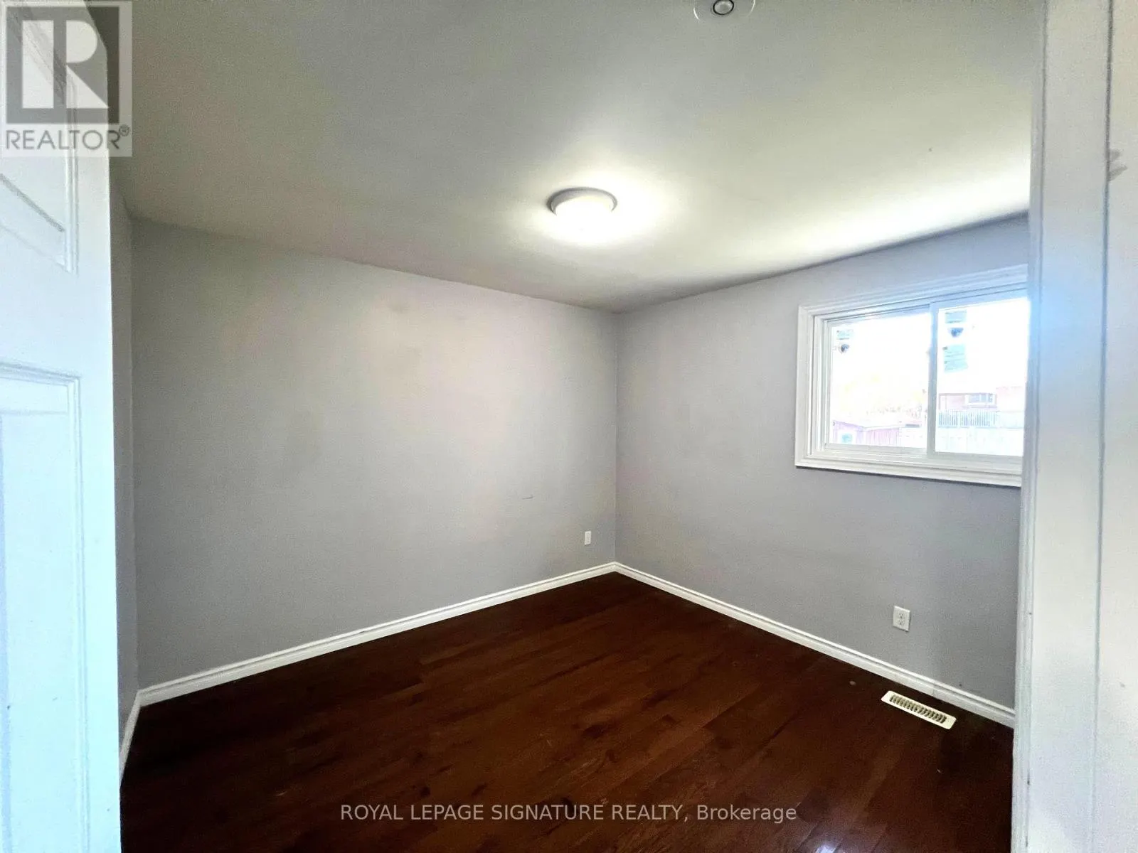 MAIN - 552 MONTEITH AVENUE