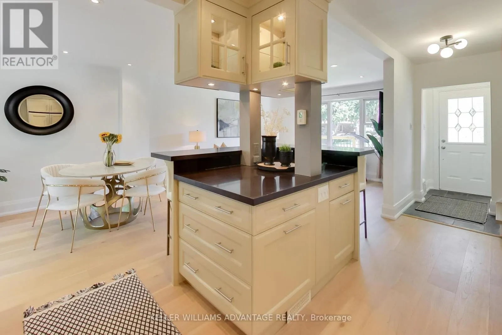 28 AVALON BOULEVARD