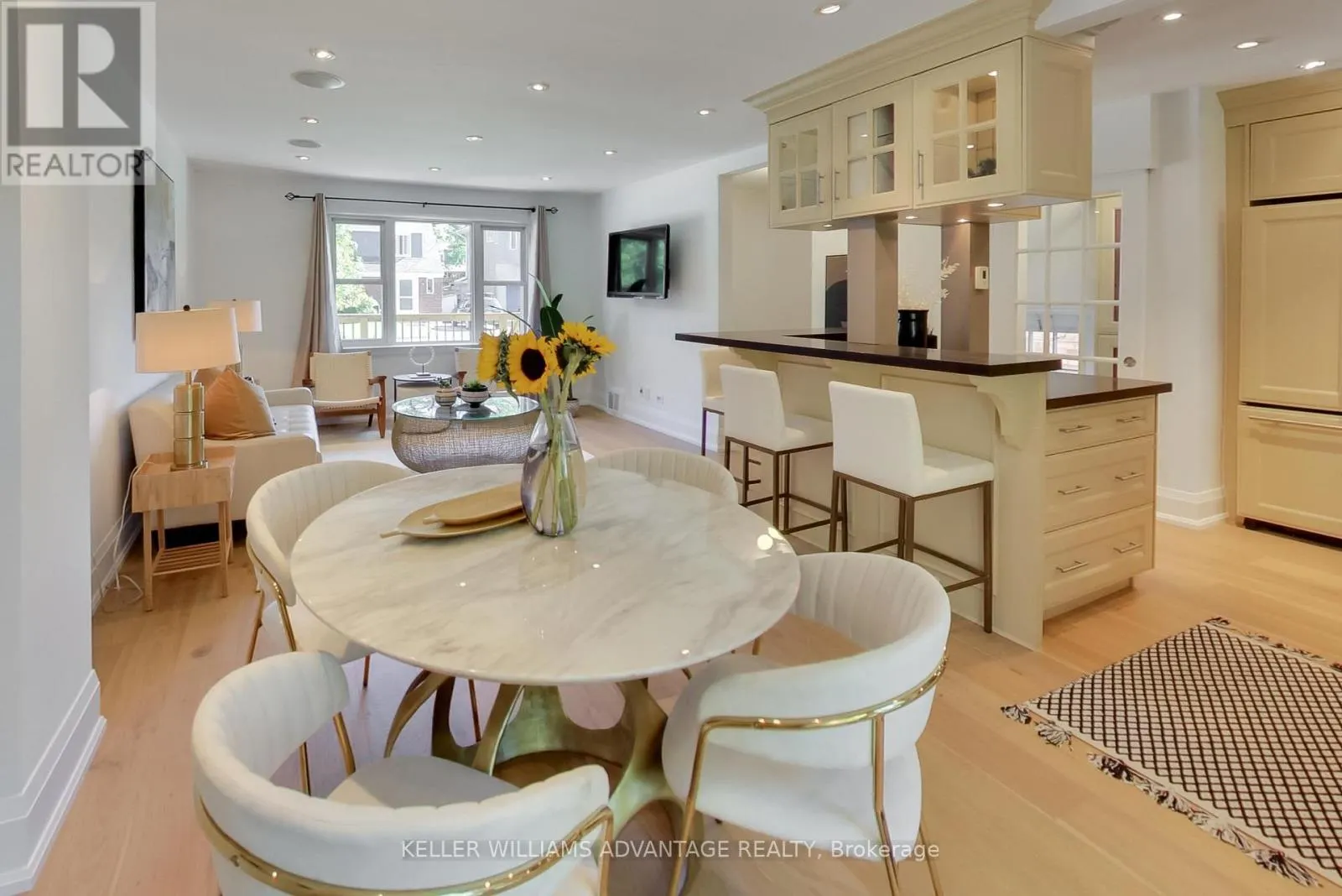 28 AVALON BOULEVARD