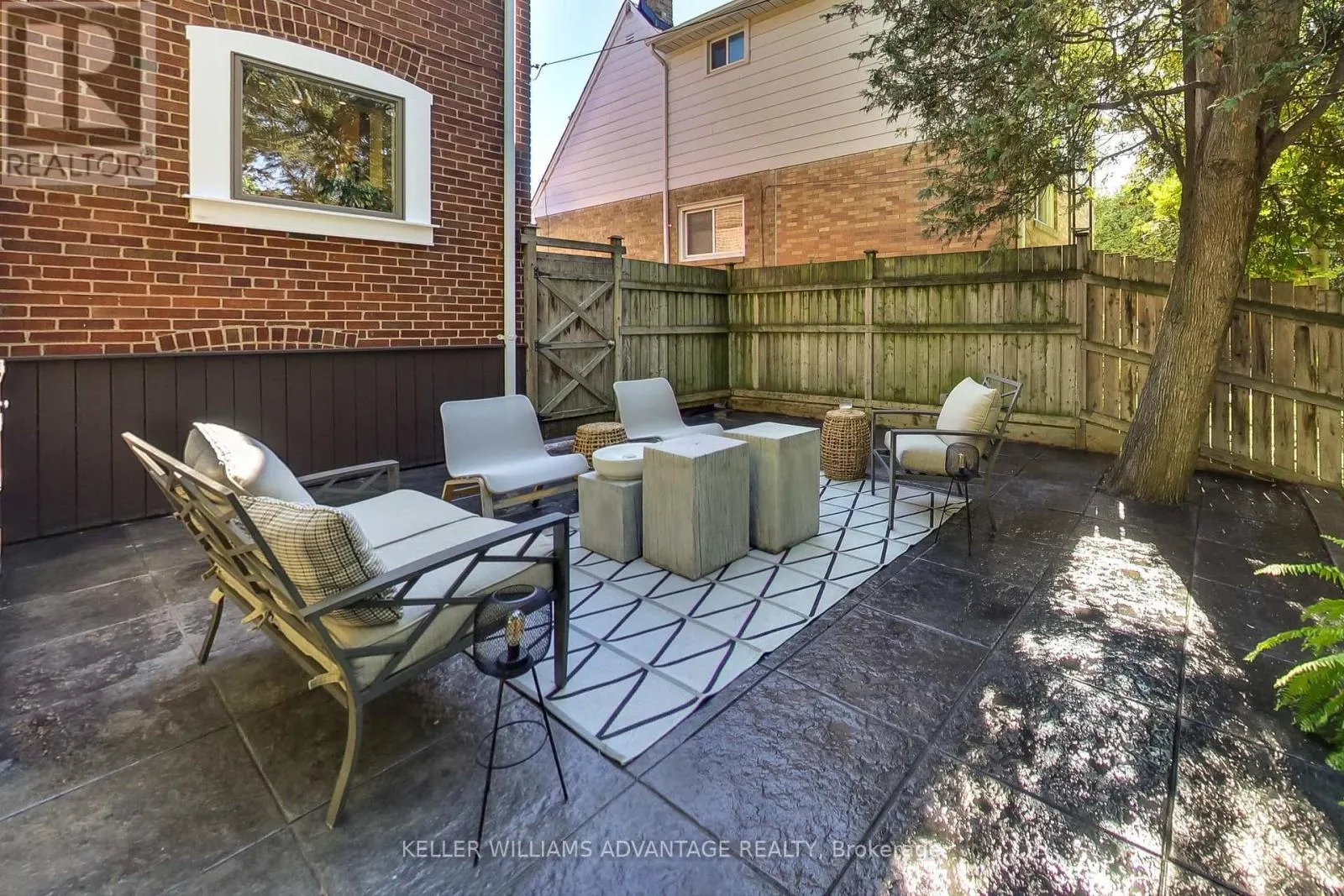 28 AVALON BOULEVARD