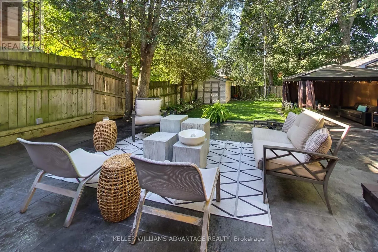 28 AVALON BOULEVARD