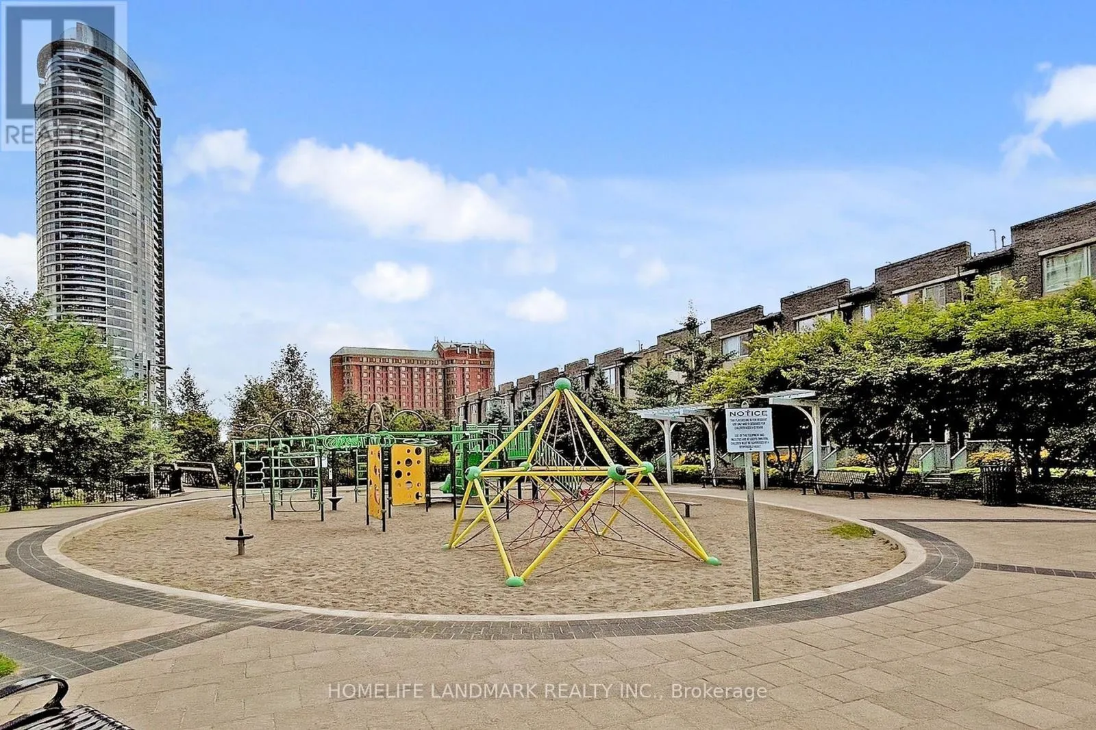 2106 - 255 VILLAGE GREEN SQUARE